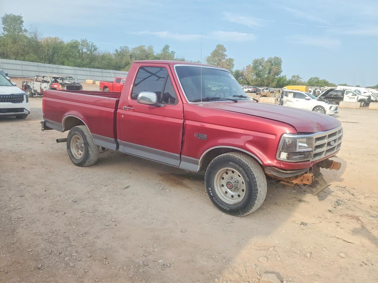 1994 Ford F150 Burgundy vin: 1FTEF15N3RLA19152
