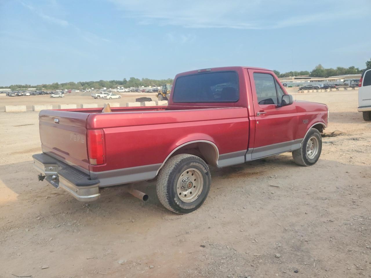 1994 Ford F150 Burgundy vin: 1FTEF15N3RLA19152