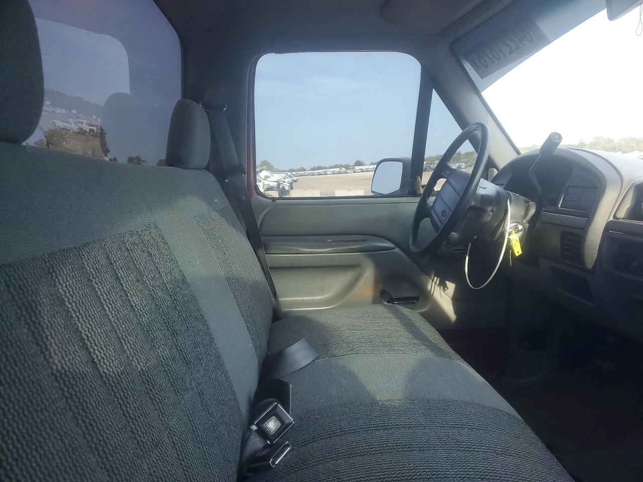 1994 Ford F150 Burgundy vin: 1FTEF15N3RLA19152