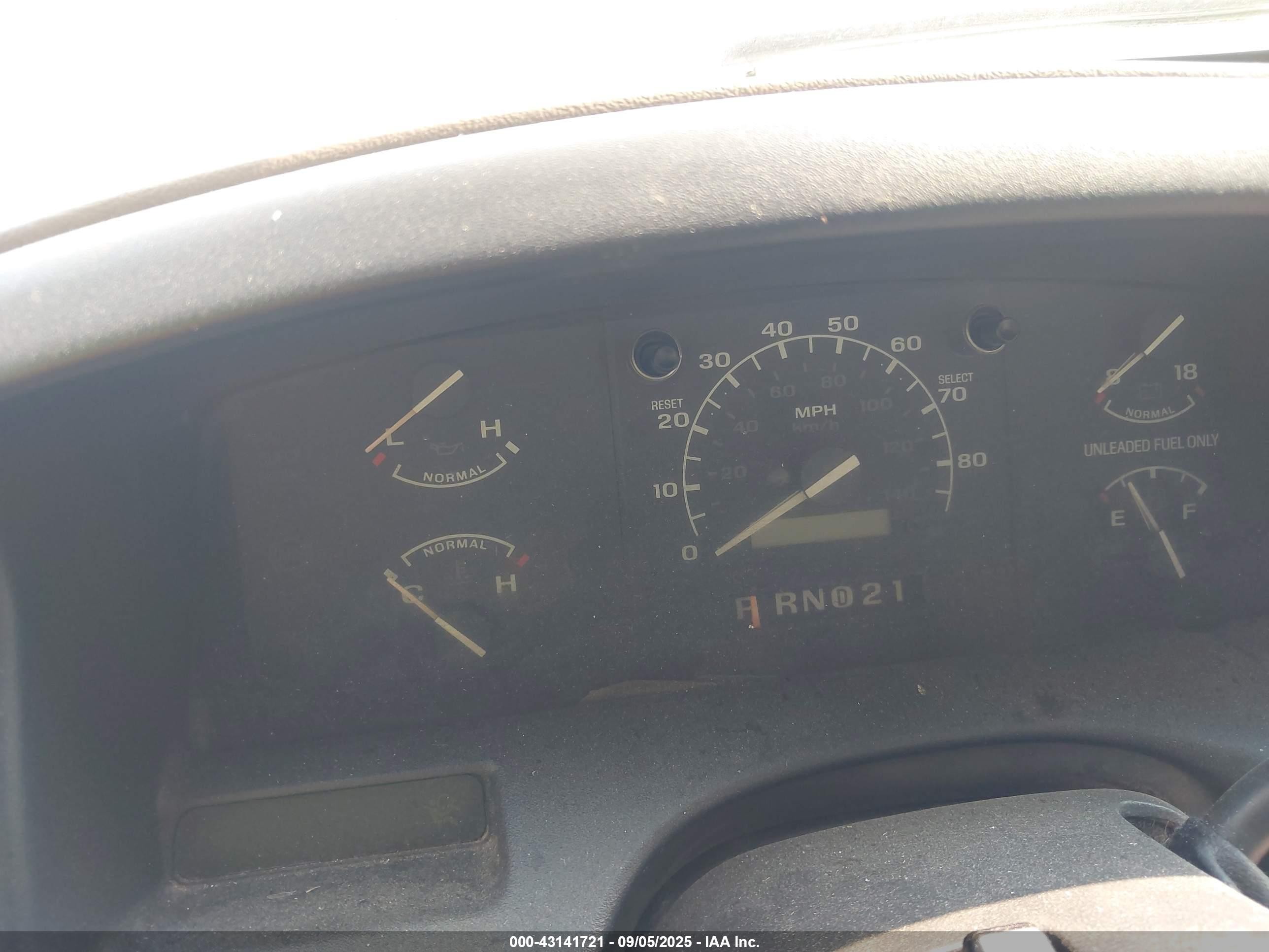 1996 Ford F150   White vin: 1FTEF15N3TLA26576
