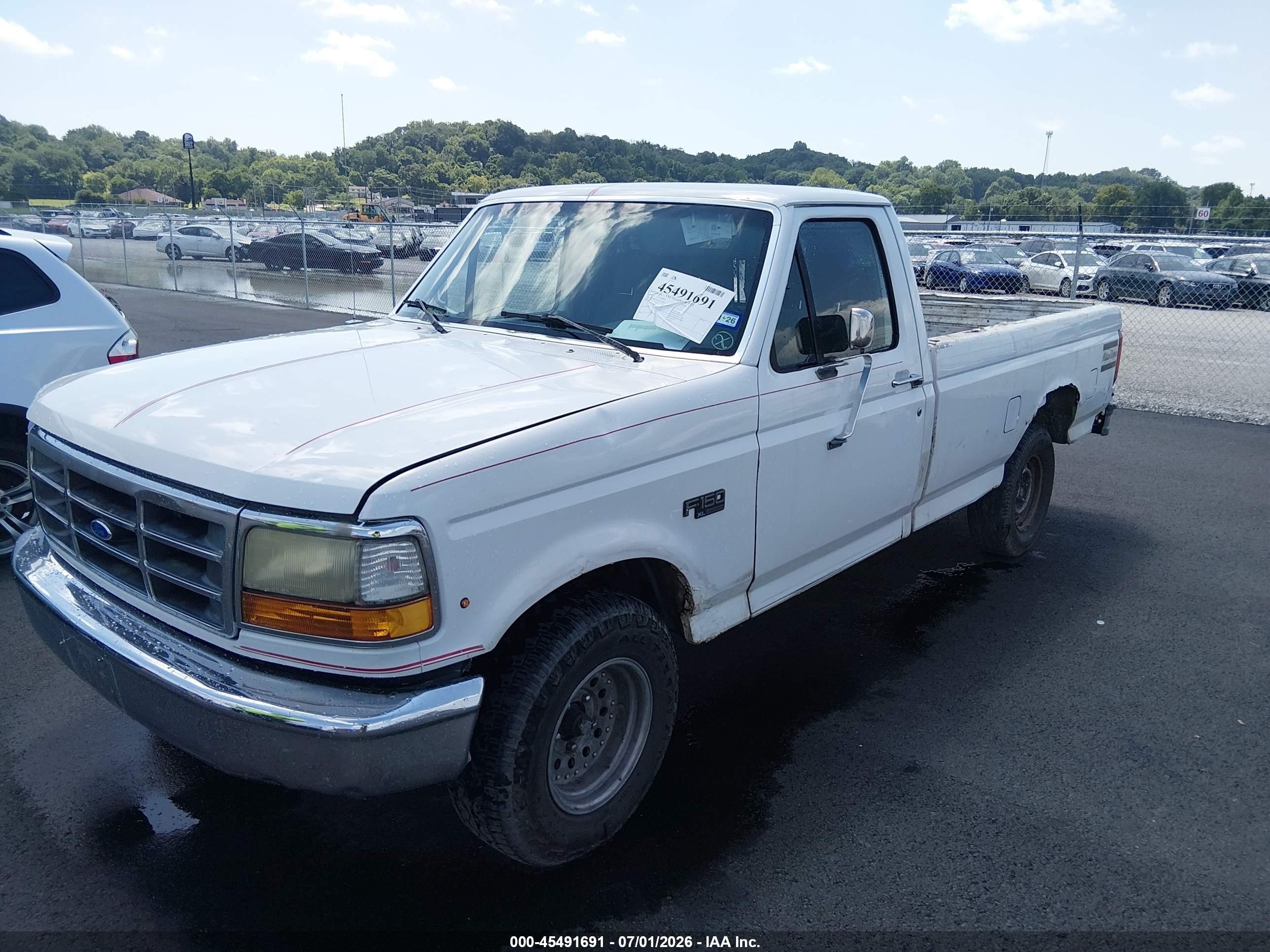 1995 Ford F150   White vin: 1FTEF15N4SNA28887