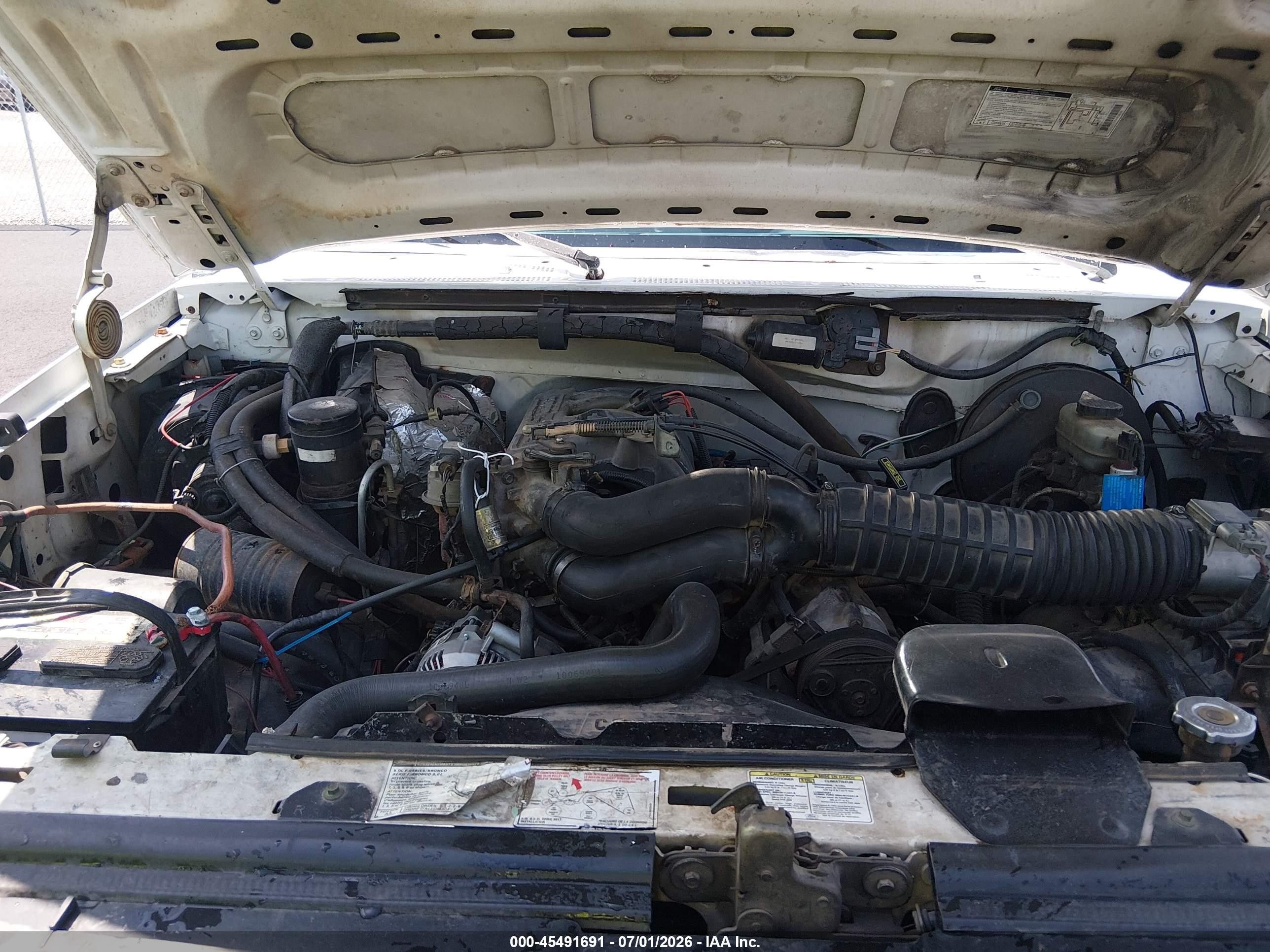 1995 Ford F150   White vin: 1FTEF15N4SNA28887