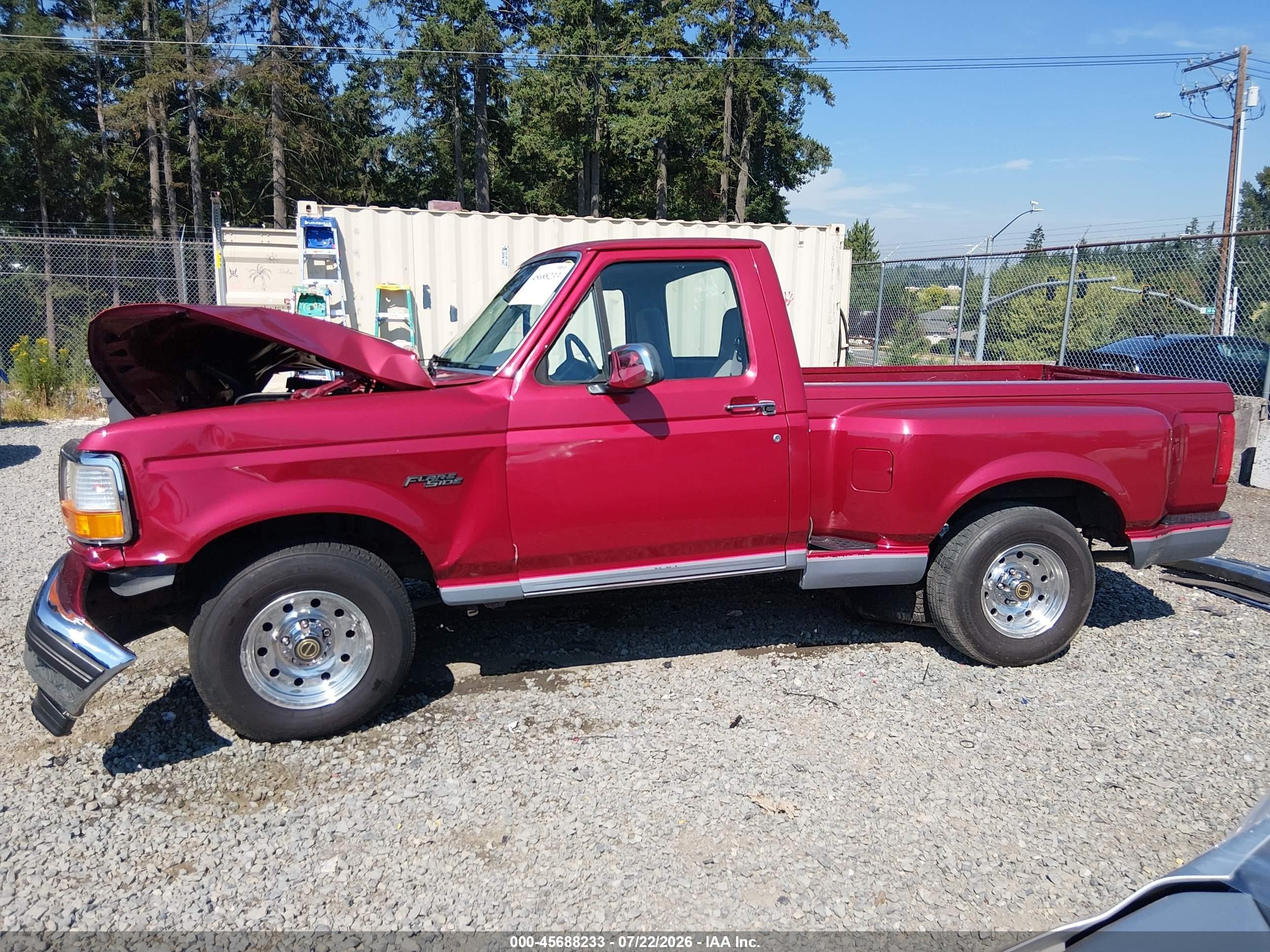 1995 Ford F150 Red vin: 1FTEF15N4SNB13566