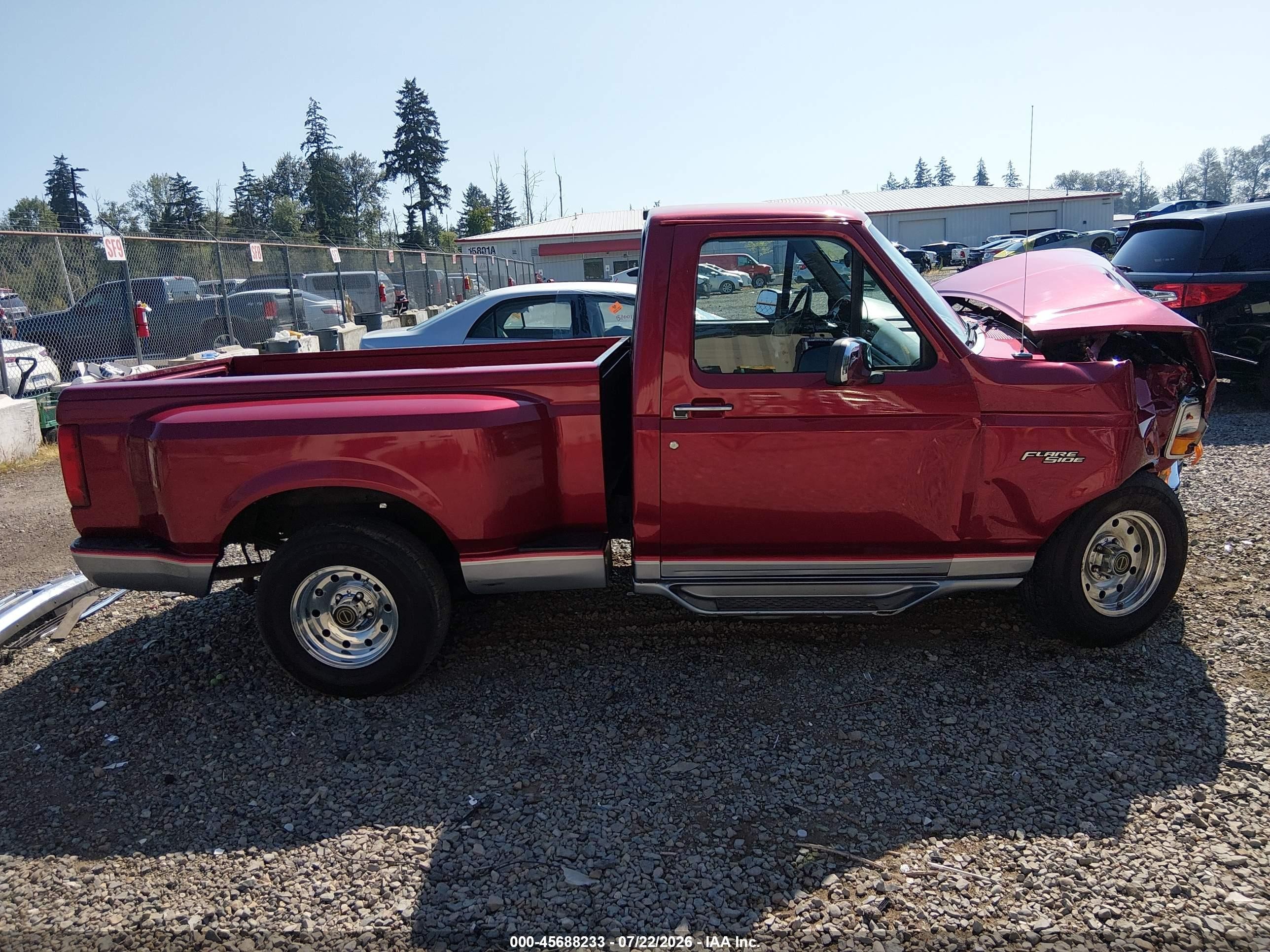 1995 Ford F150 Red vin: 1FTEF15N4SNB13566