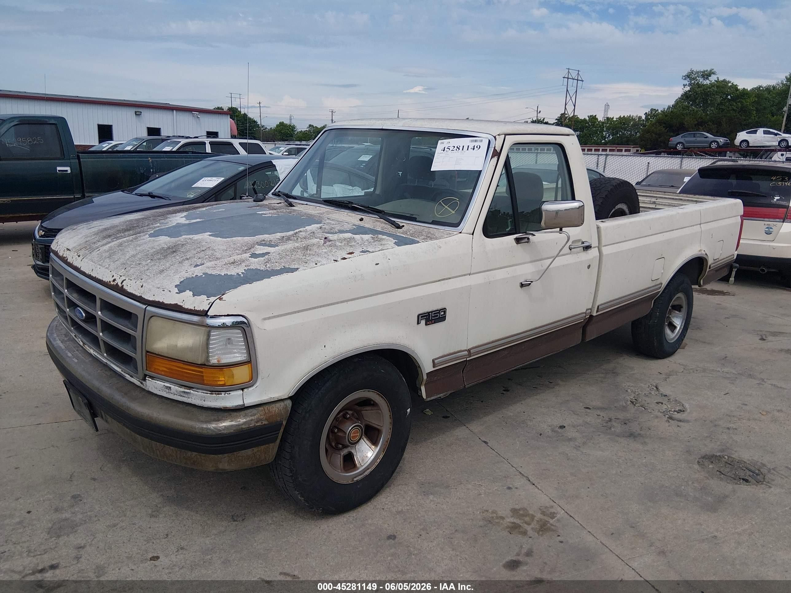 1992 Ford F150   Белый vin: 1FTEF15N5NNA50319