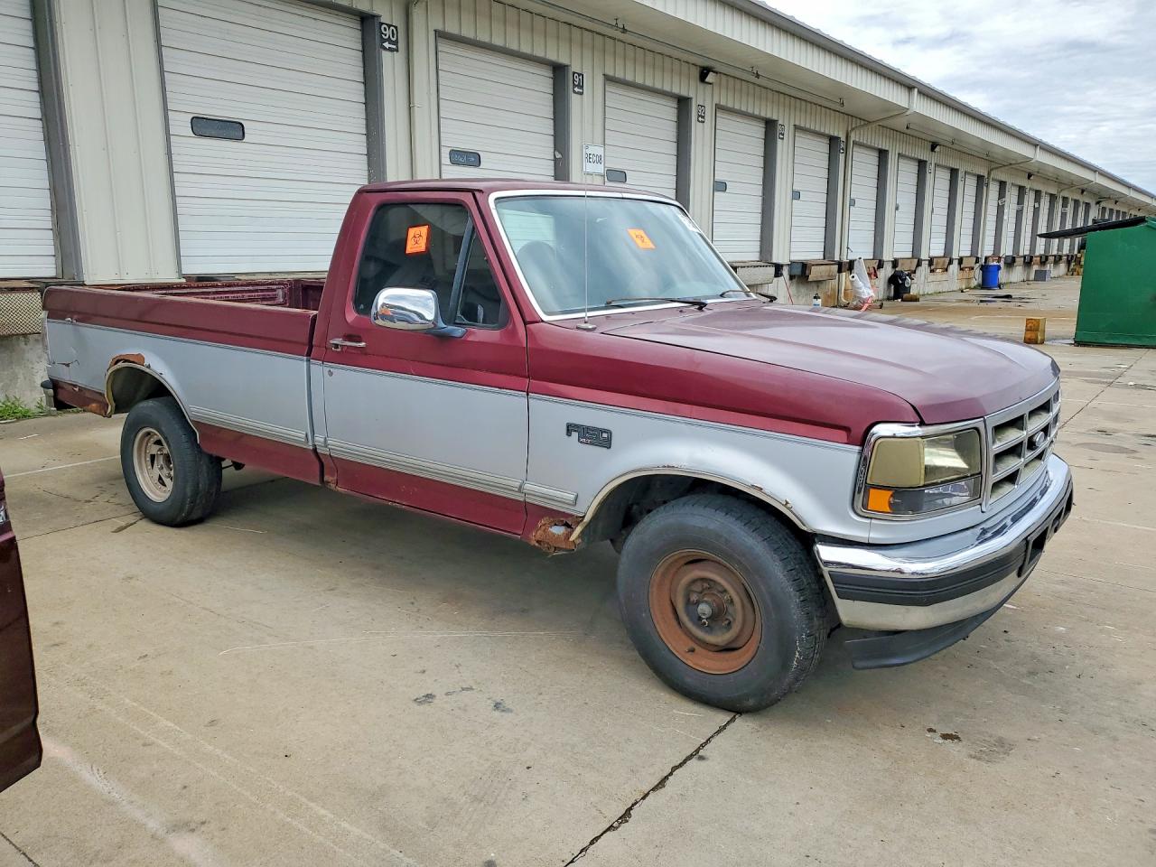 1996 Ford F150 Burgundy vin: 1FTEF15N8TLB32585