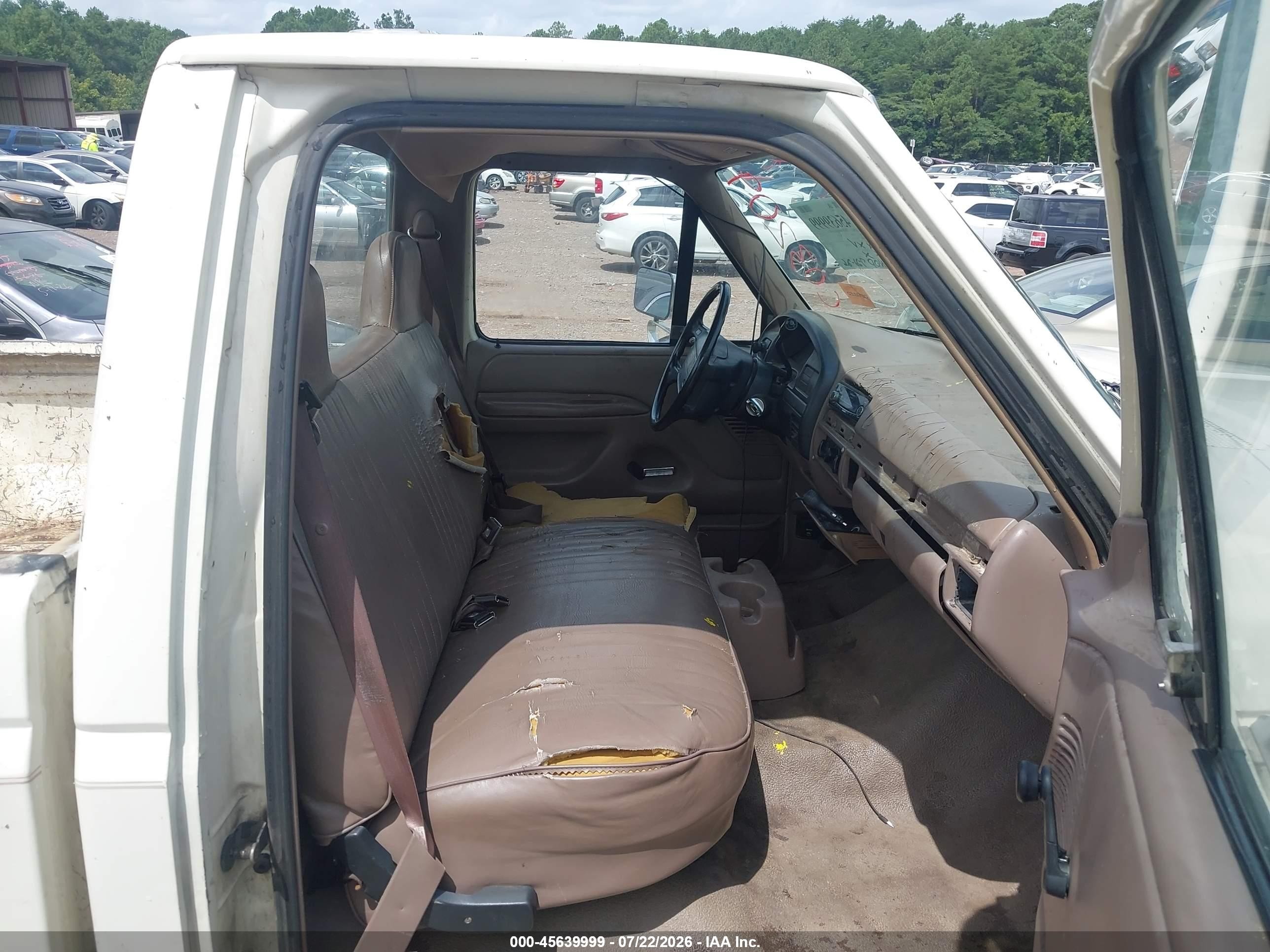 1995 Ford F150   White vin: 1FTEF15N9SLC03209