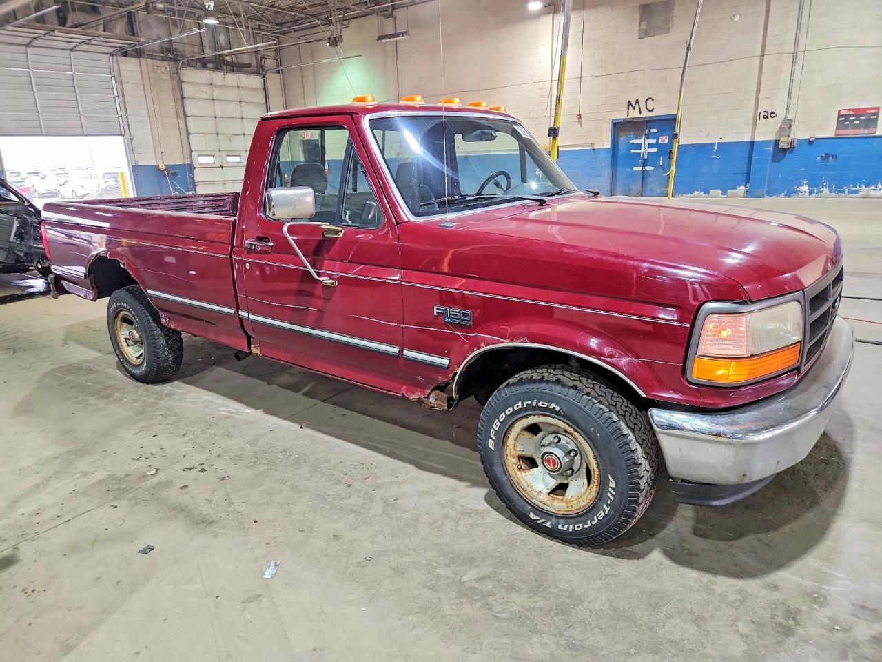 1993 Ford F150 Red vin: 1FTEF15NXPLA62030