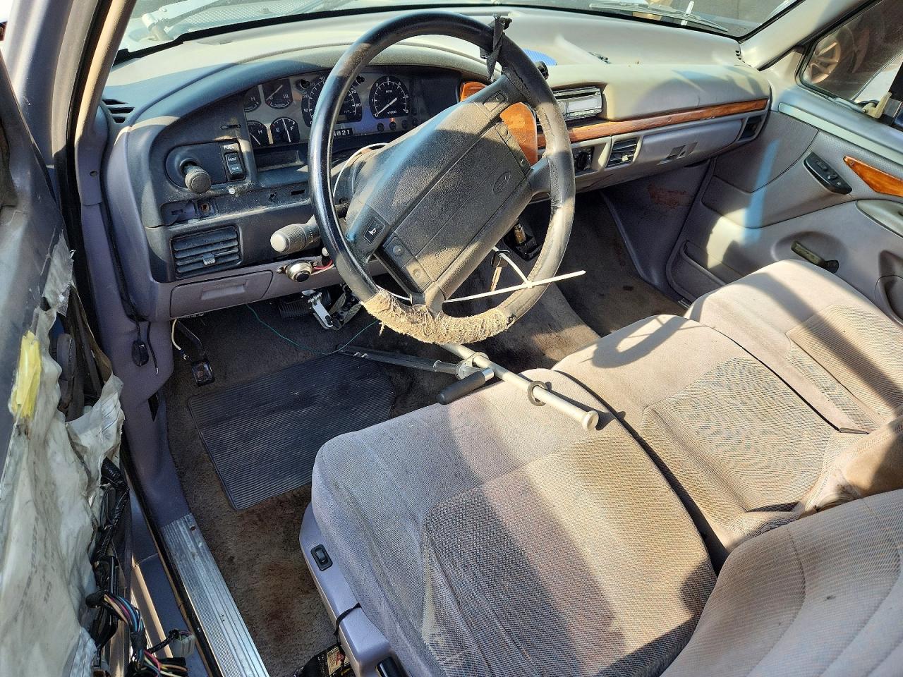1994 Ford F150 Silver vin: 1FTEF15NXRKA08798