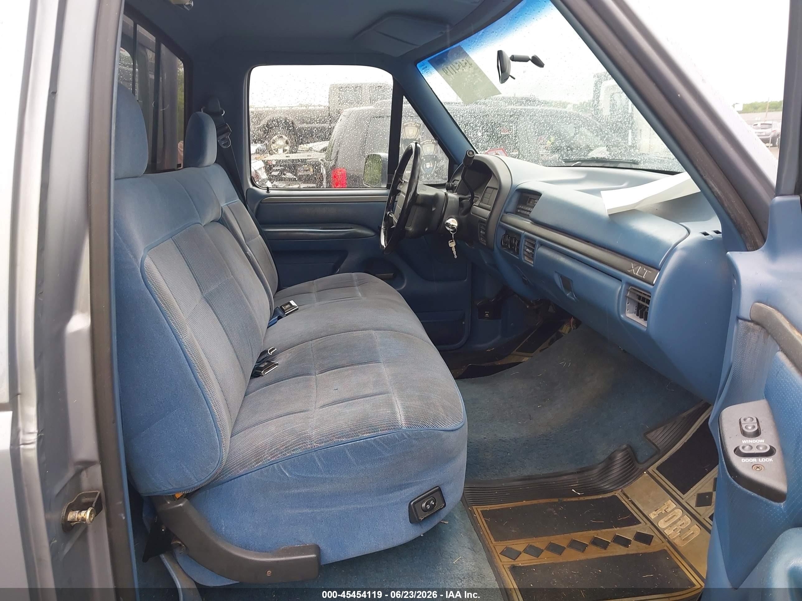 1994 Ford F150   Серебряный vin: 1FTEF15NXRNA34414