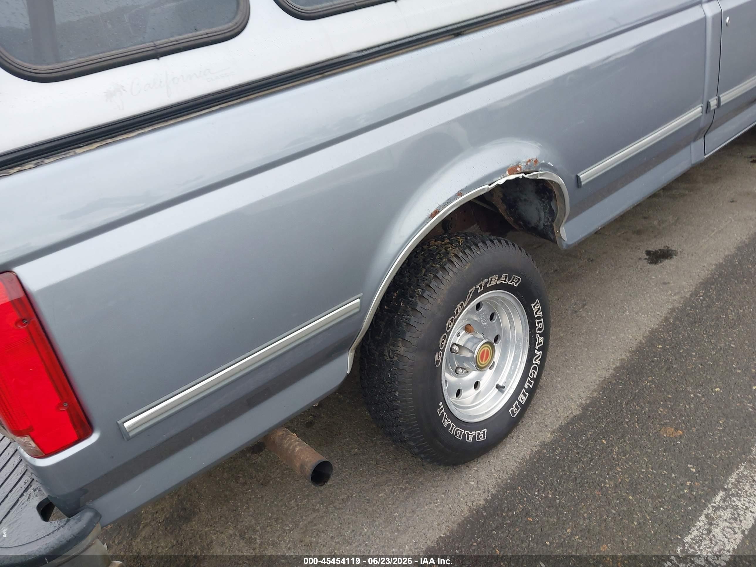 1994 Ford F150   Серебряный vin: 1FTEF15NXRNA34414