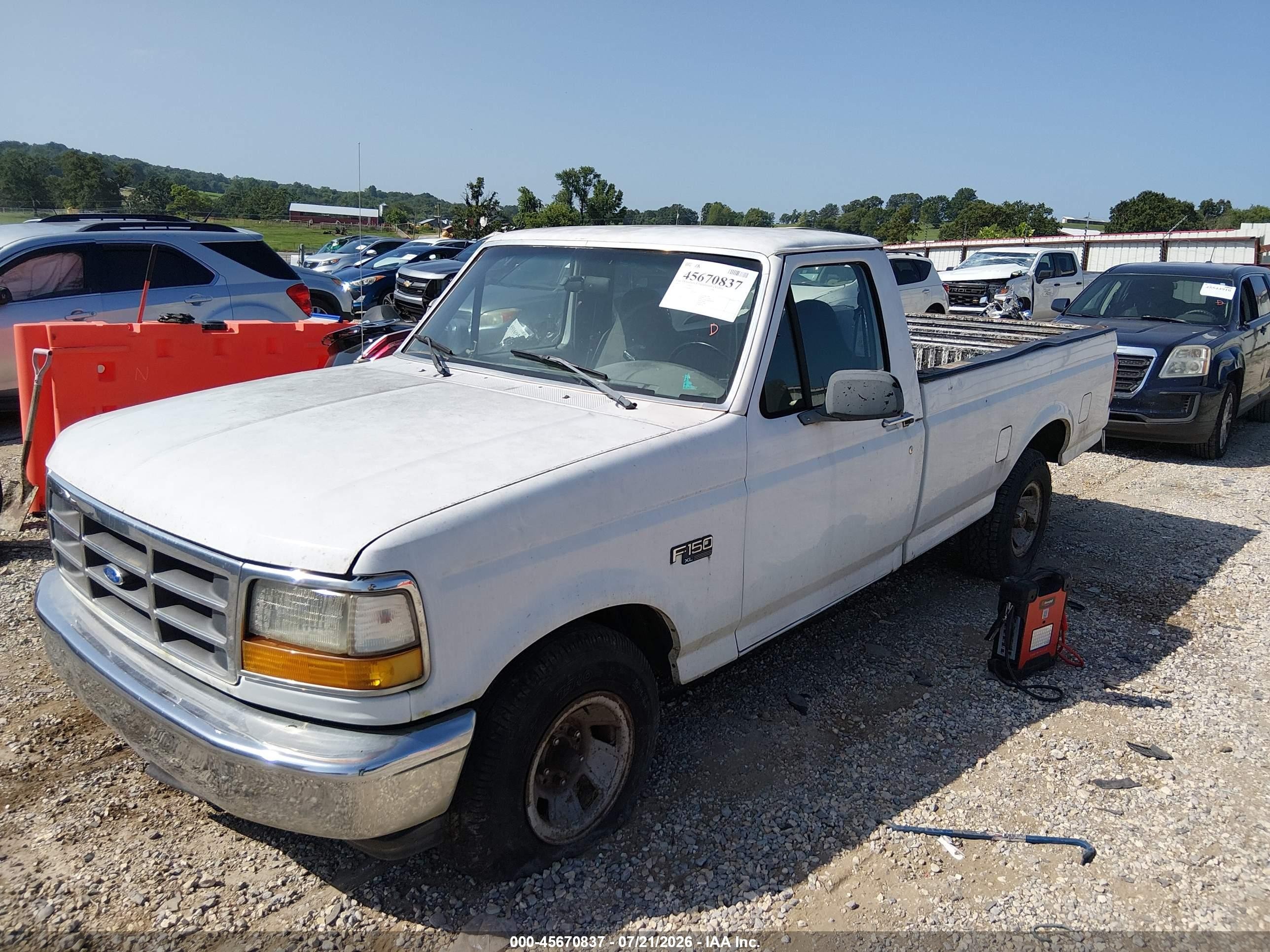 1995 Ford F150   White vin: 1FTEF15NXSLB96951