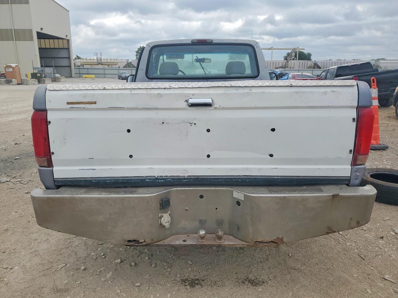 1995 Ford F150 Серый vin: 1FTEF15Y1SLB35241