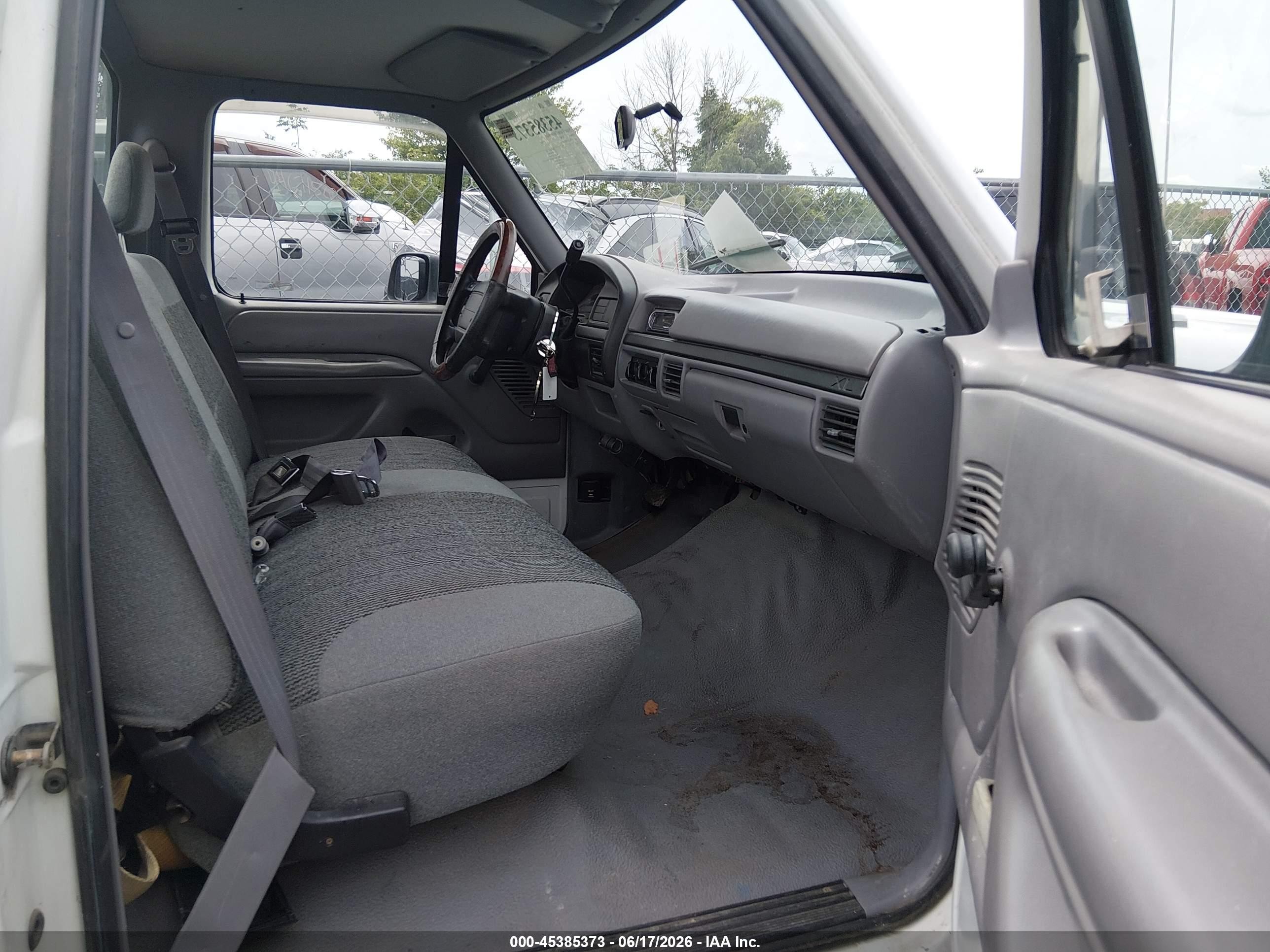 1994 Ford F150   Белый vin: 1FTEF15Y5RNA49218