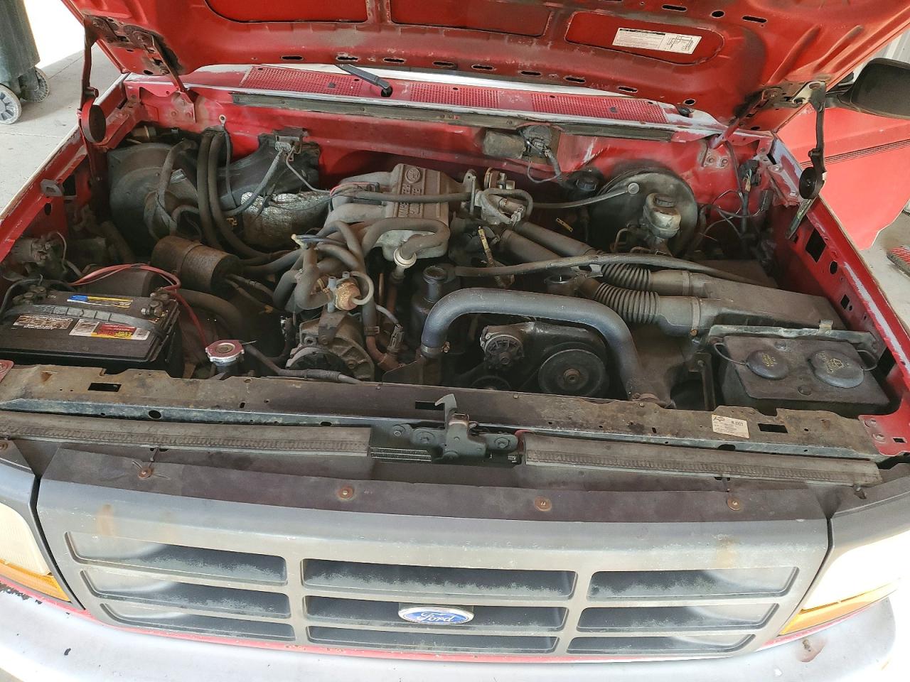 1992 Ford F150 Red vin: 1FTEF15Y7NNB06738