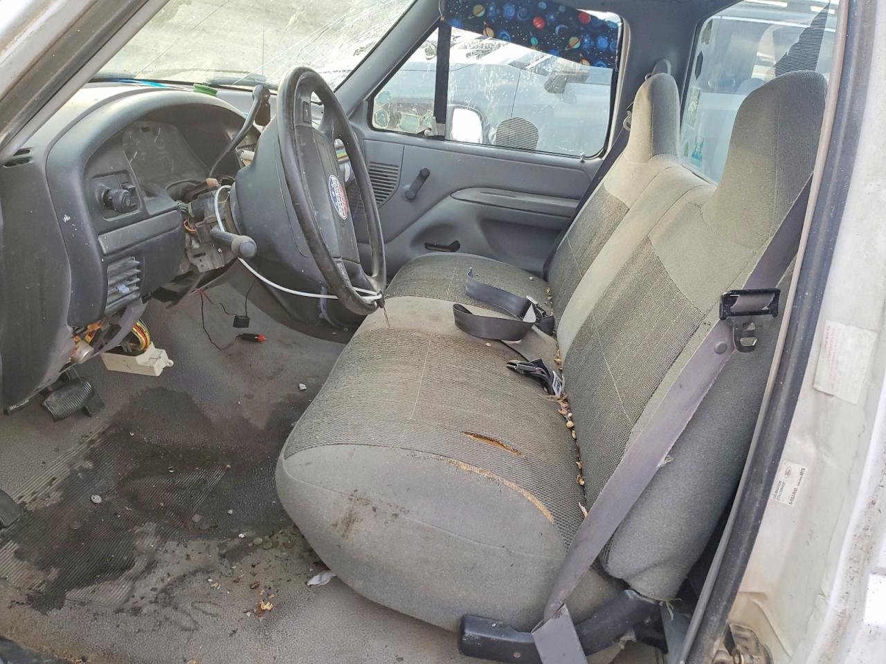 1995 Ford F150 Two Tone vin: 1FTEF15Y7SLC10072