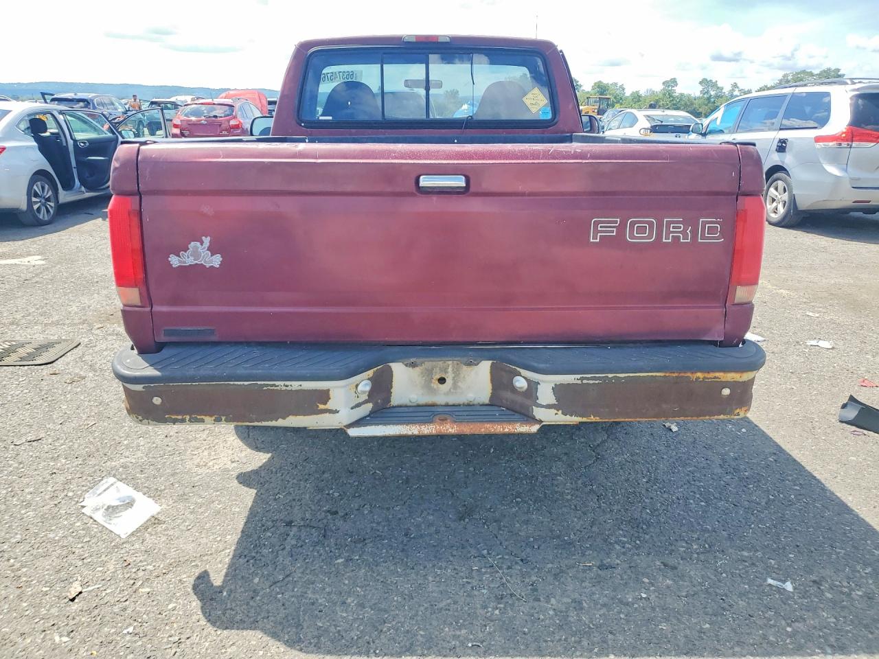 1996 Ford F150 Burgundy vin: 1FTEF15Y7TLB80654