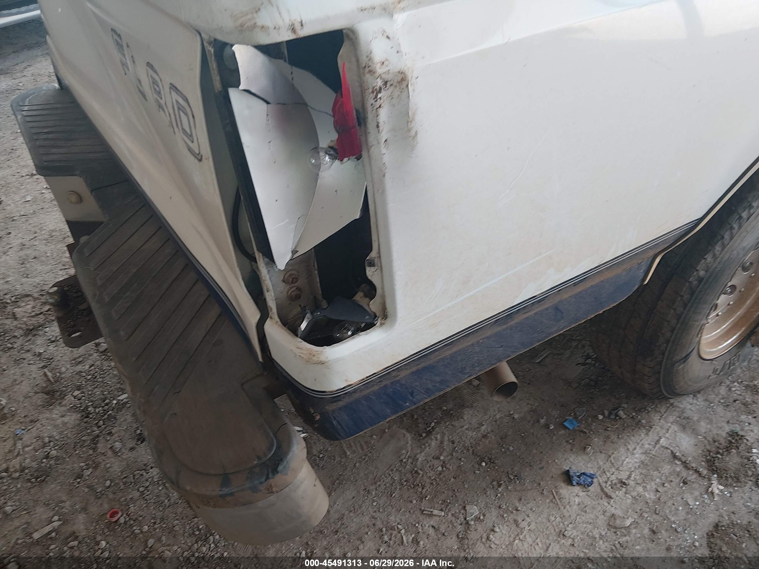 1996 Ford F150   White vin: 1FTEF15Y7TNA18673