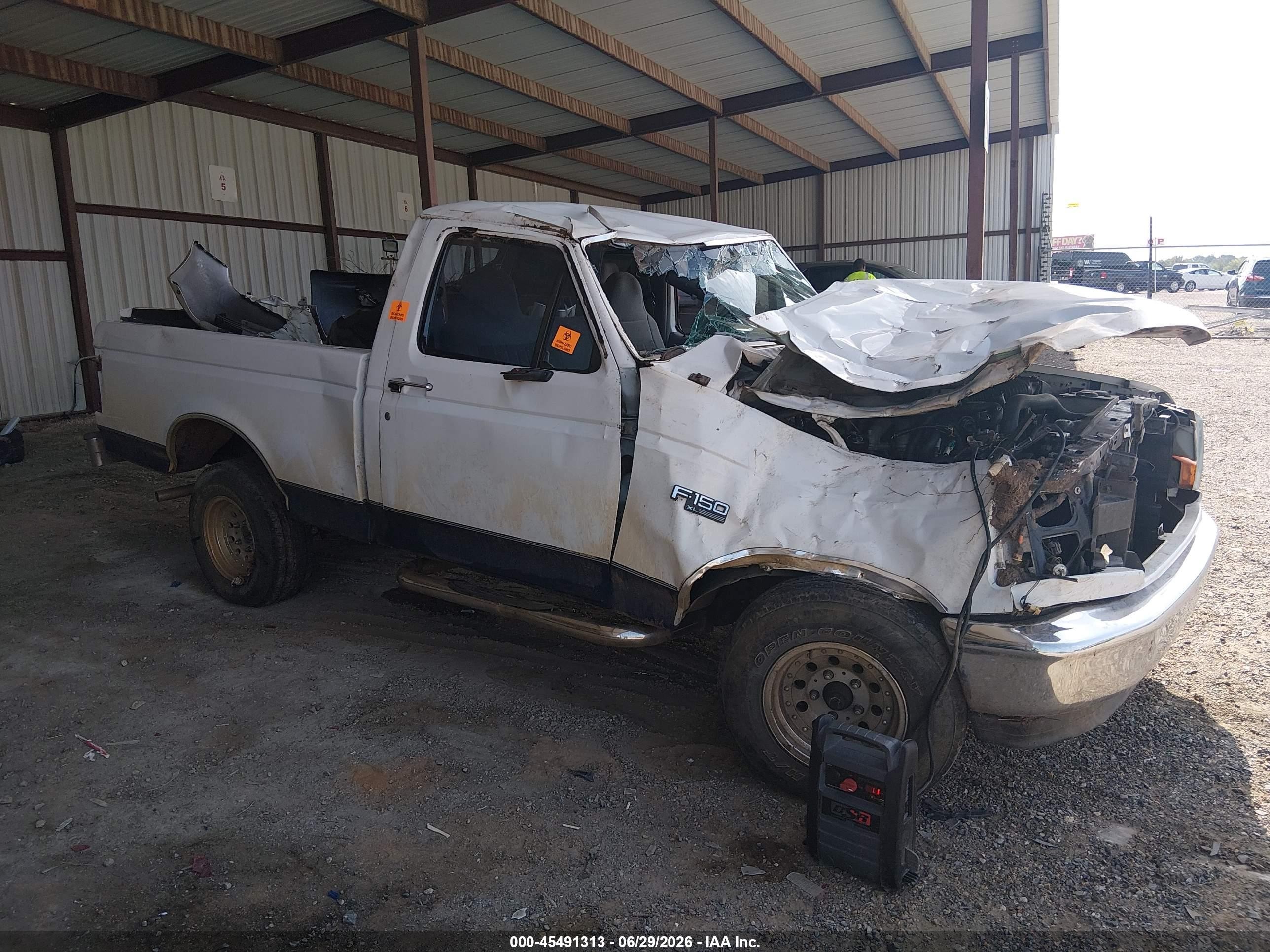 1996 Ford F150   White vin: 1FTEF15Y7TNA18673