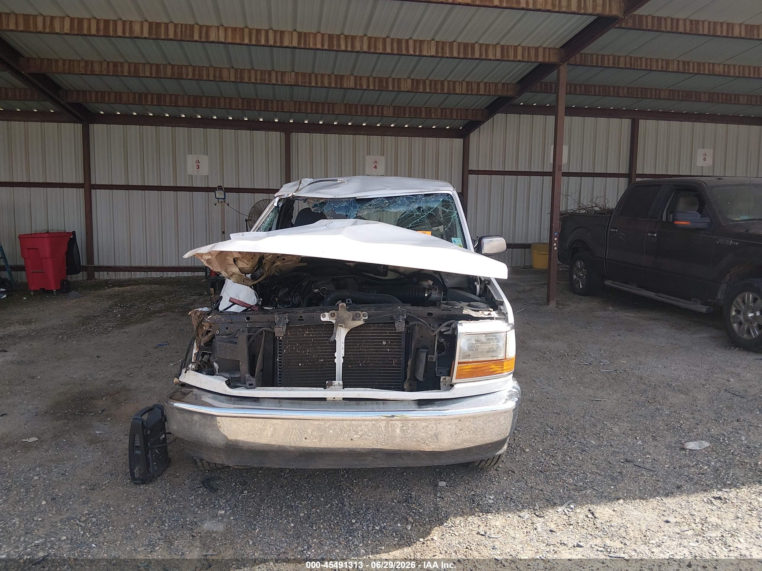 1996 Ford F150   White vin: 1FTEF15Y7TNA18673