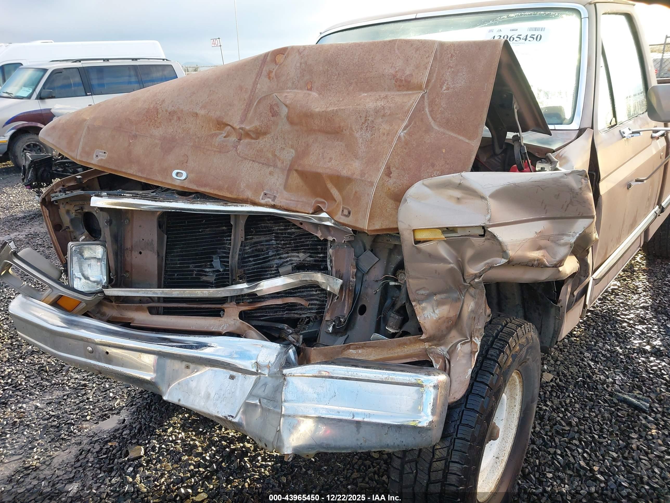 1981 Ford F250   Brown vin: 1FTEF25G4BRA12172