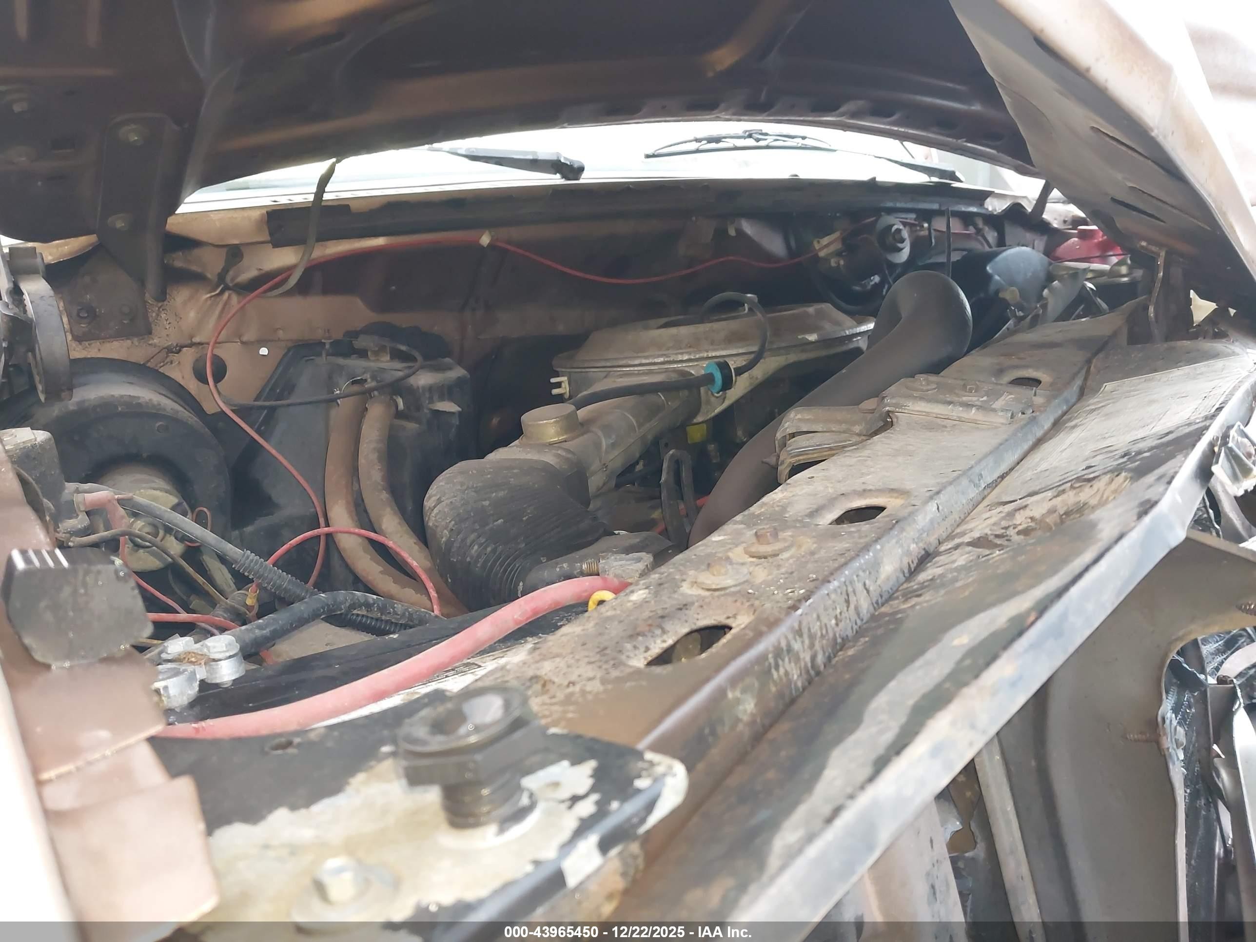 1981 Ford F250   Brown vin: 1FTEF25G4BRA12172