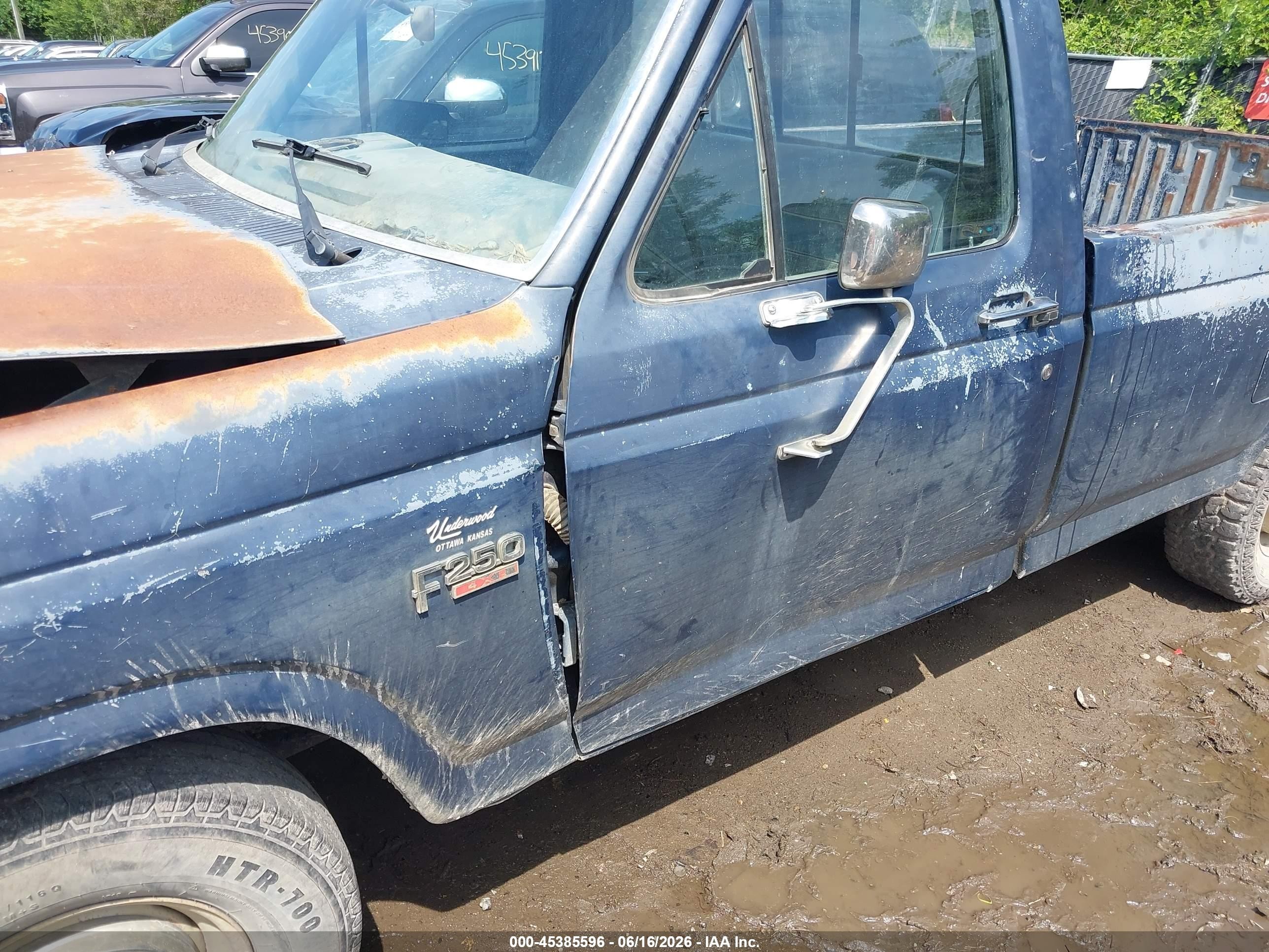 1986 Ford F250   Blue vin: 1FTEF25H1GKB40717