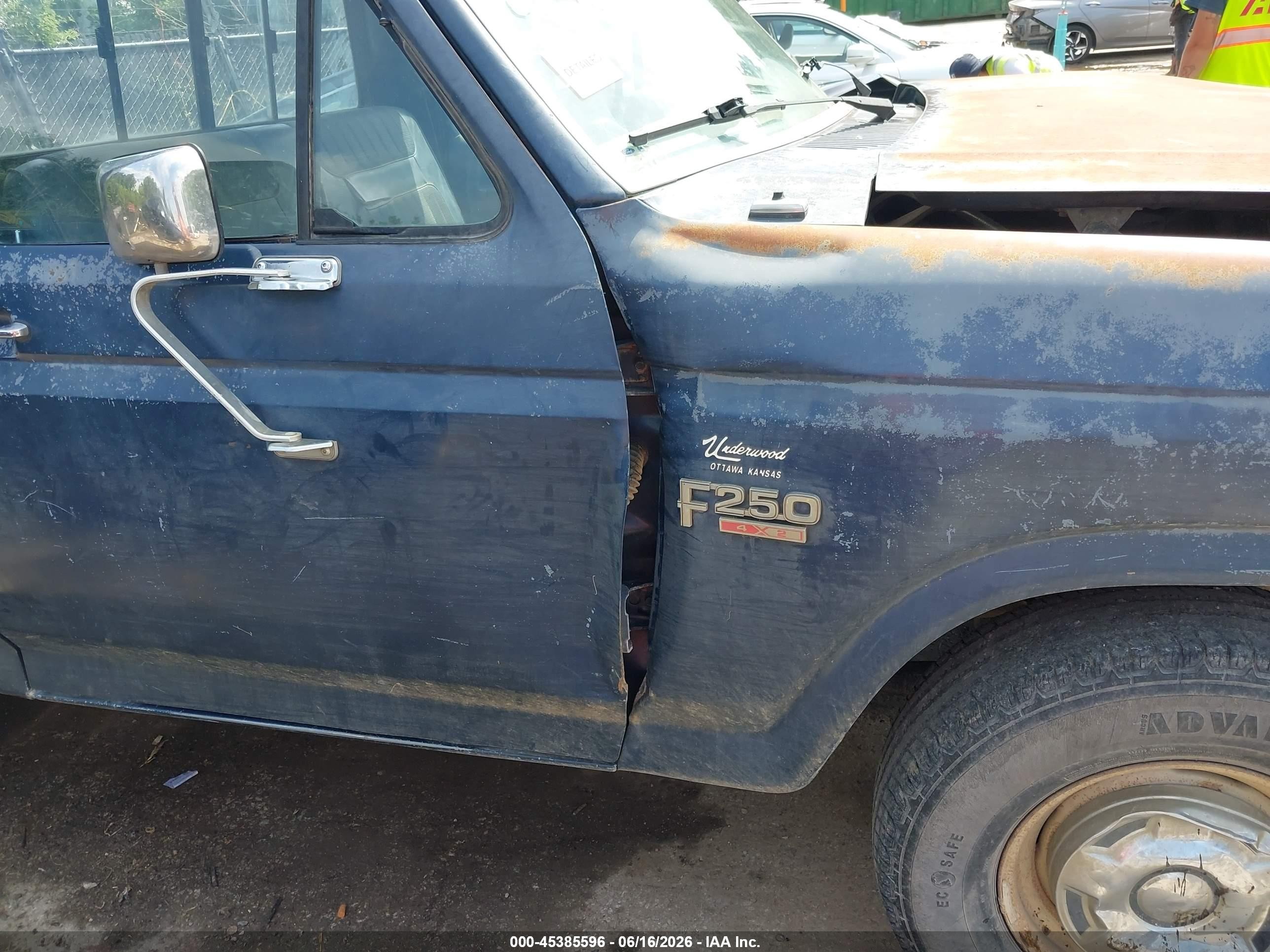 1986 Ford F250   Blue vin: 1FTEF25H1GKB40717