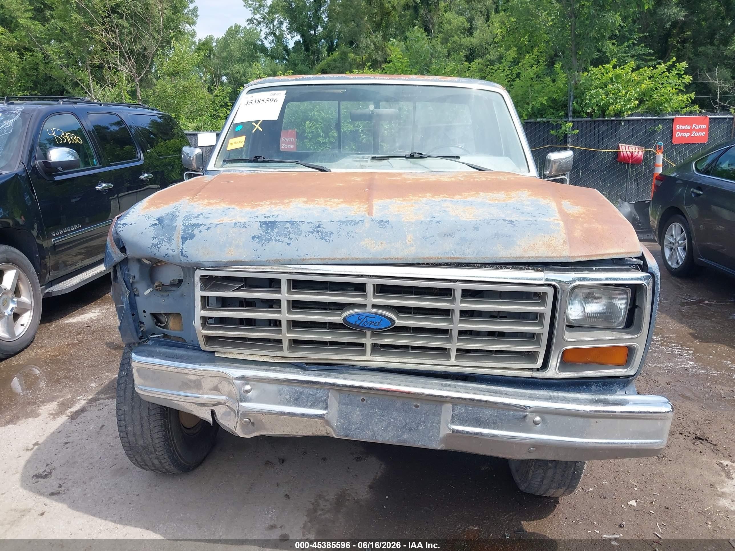 1986 Ford F250   Blue vin: 1FTEF25H1GKB40717