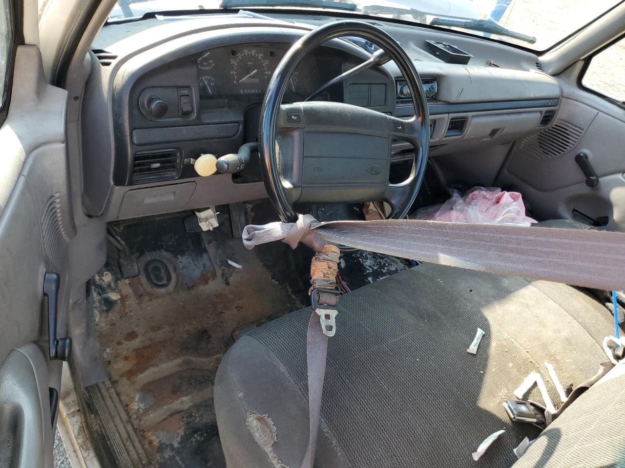 1996 Ford F250 White vin: 1FTEF25Y1TLB63077