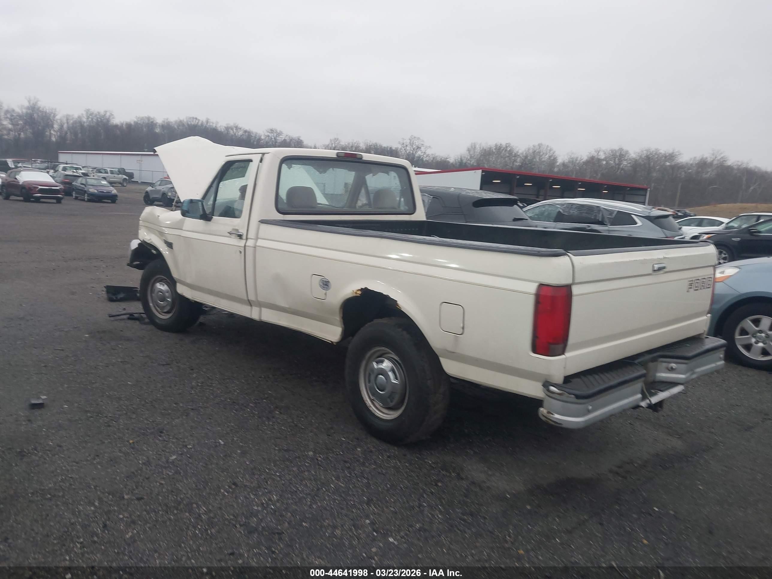 1995 Ford F250   Кремовый vin: 1FTEF25Y2SNB31452