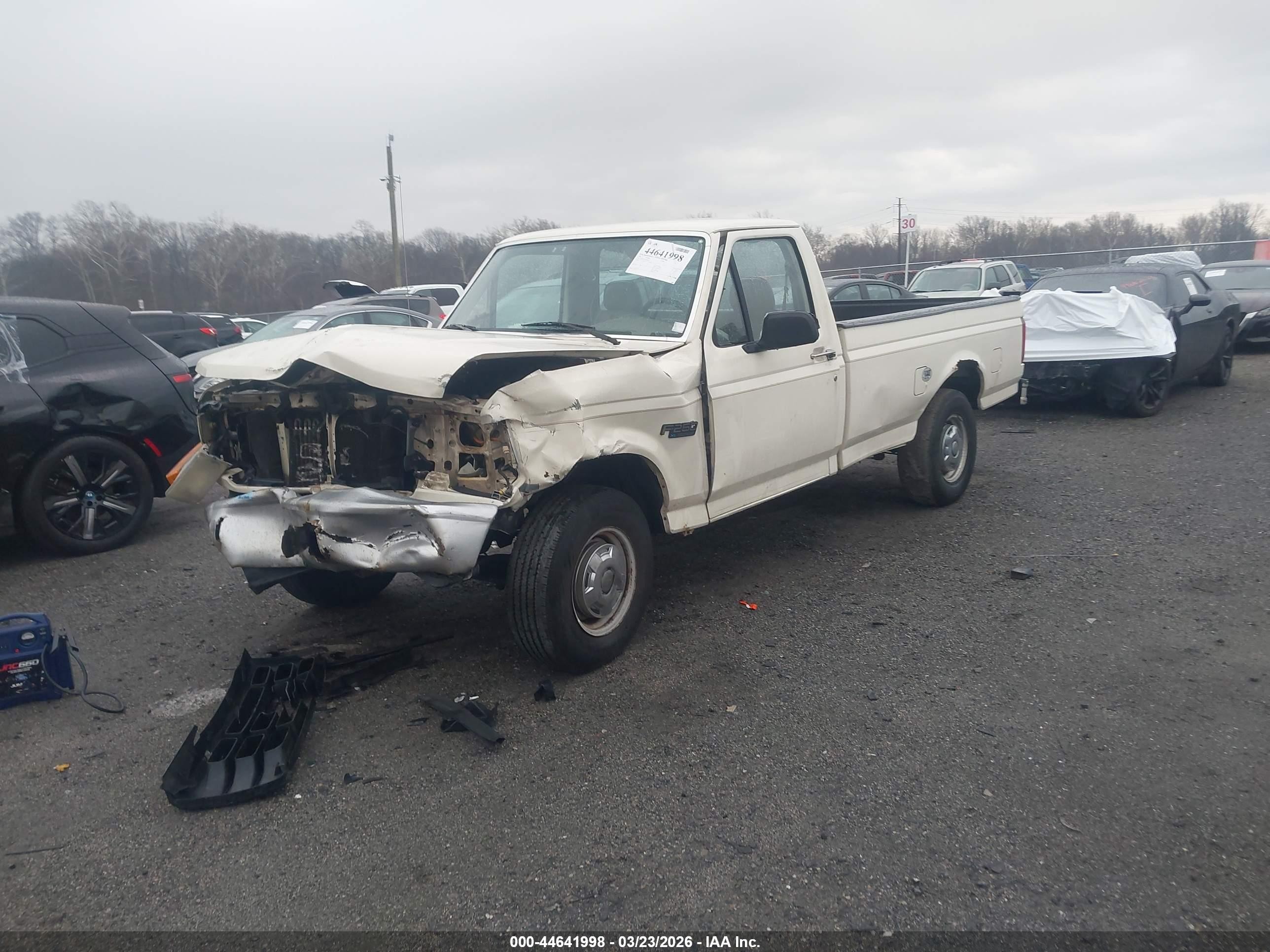 1995 Ford F250   Кремовый vin: 1FTEF25Y2SNB31452