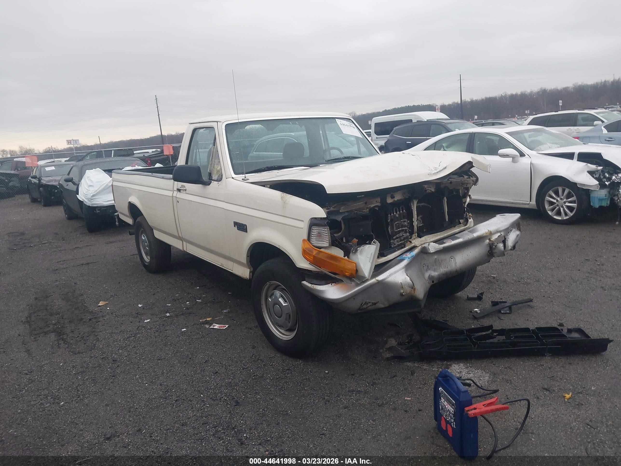 1995 Ford F250   Кремовый vin: 1FTEF25Y2SNB31452