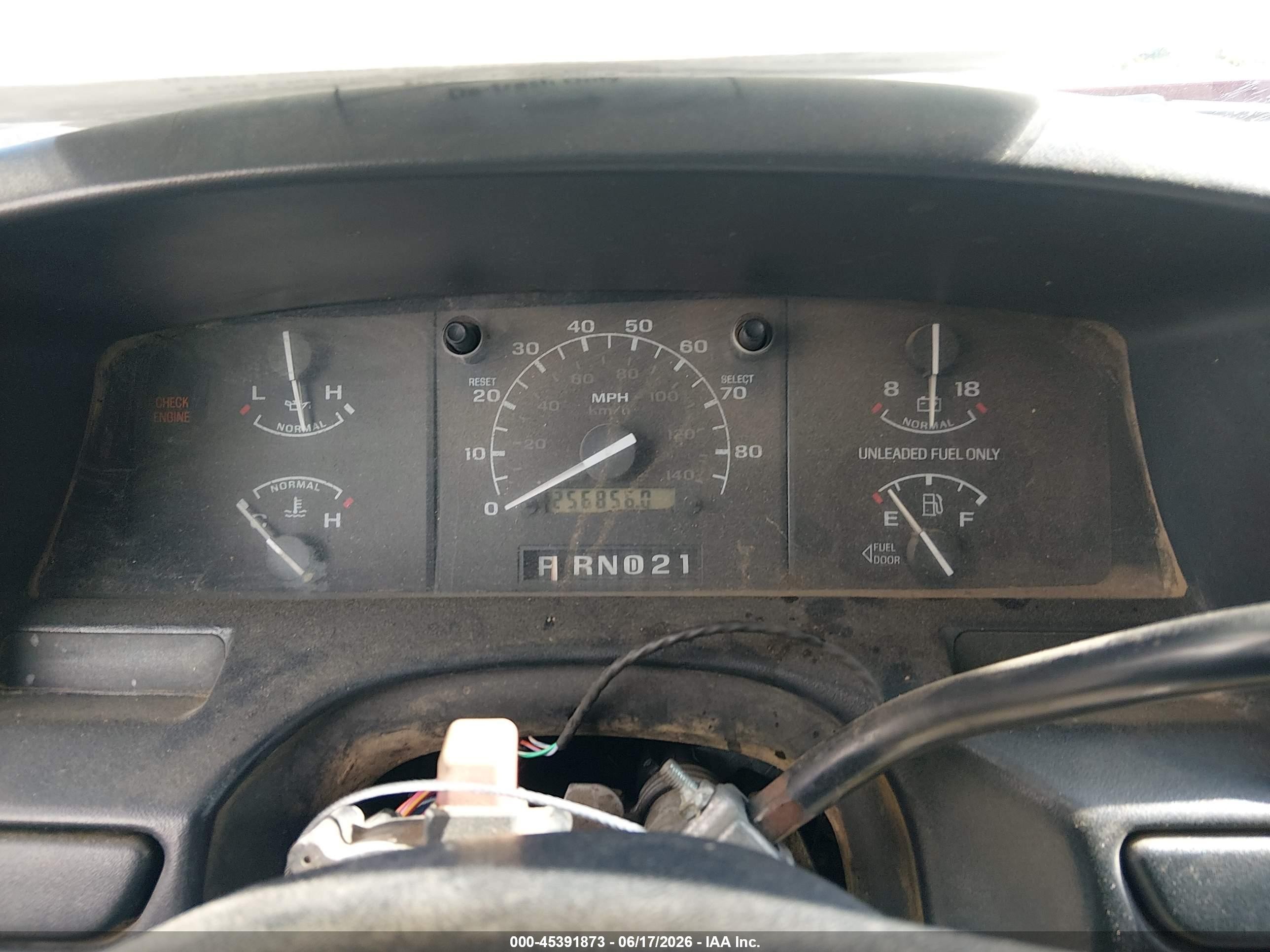 1996 Ford F250   Красный vin: 1FTEF25Y9TLC00439