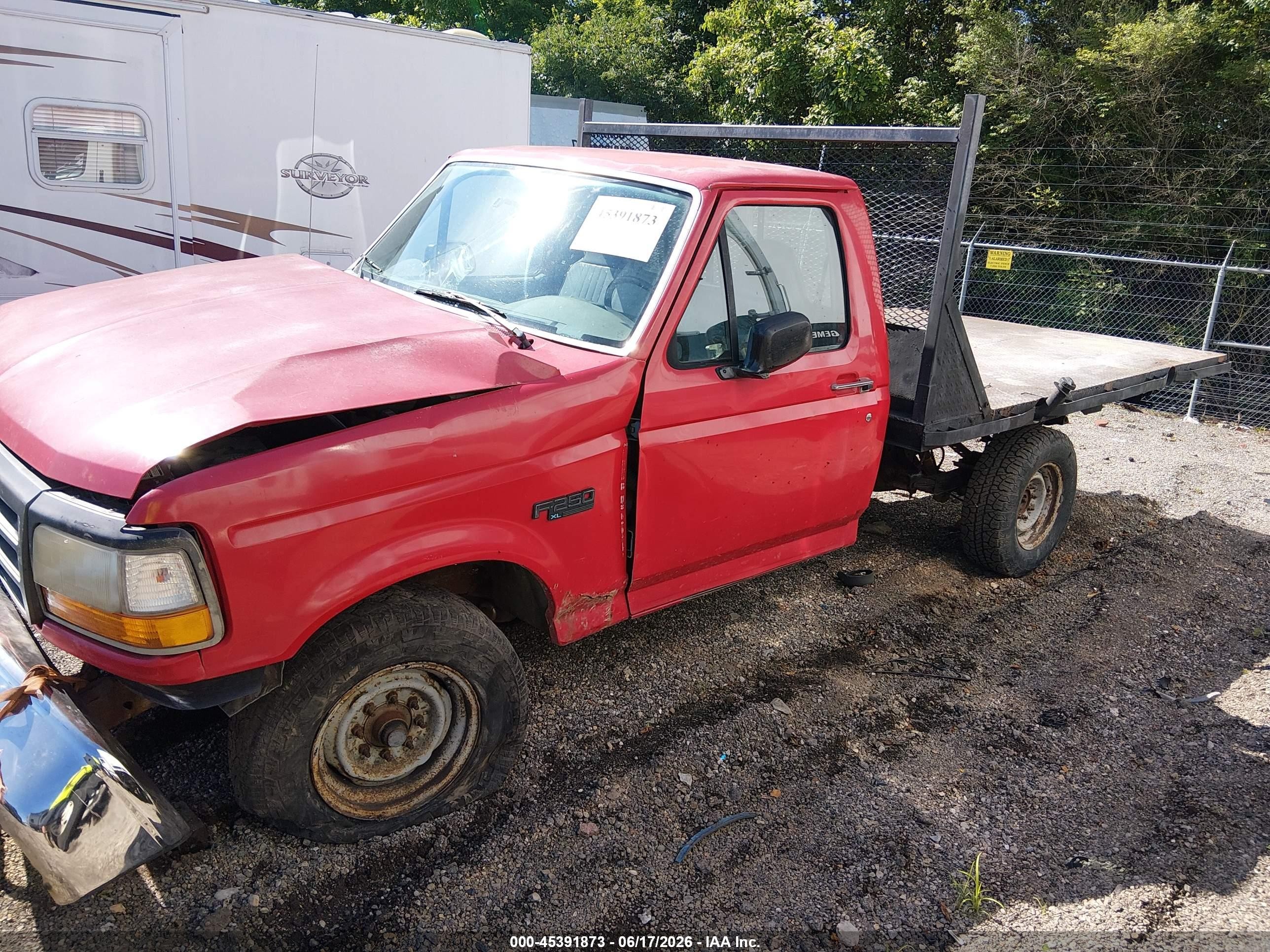 1996 Ford F250   Красный vin: 1FTEF25Y9TLC00439