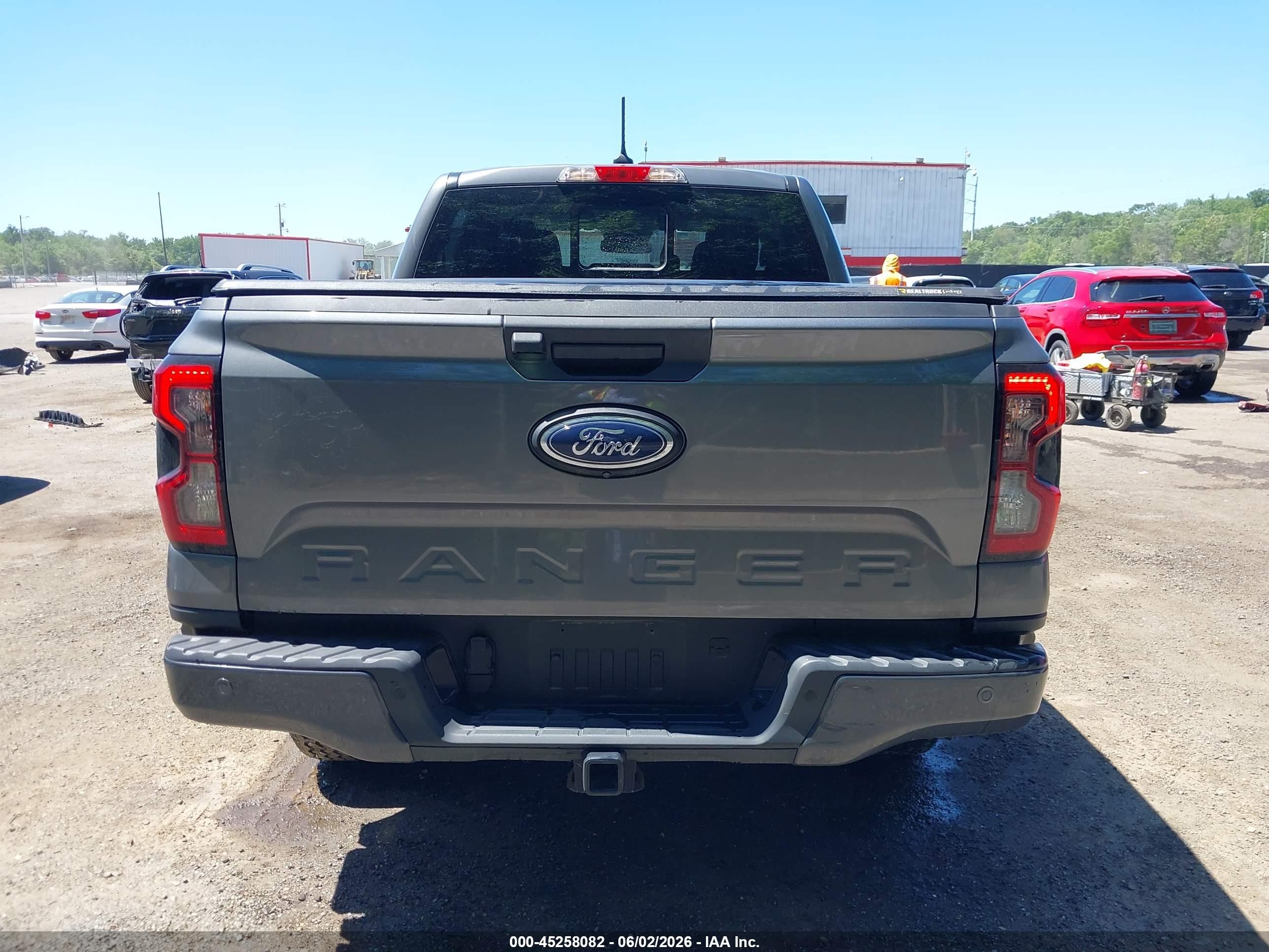 2024 Ford Ranger Xlt Gray vin: 1FTER4HP5RLE49660