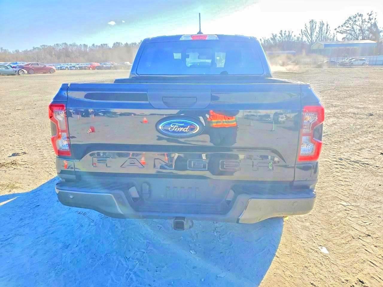 2025 Ford Ranger Xlt Black vin: 1FTER4HP6SLE15409