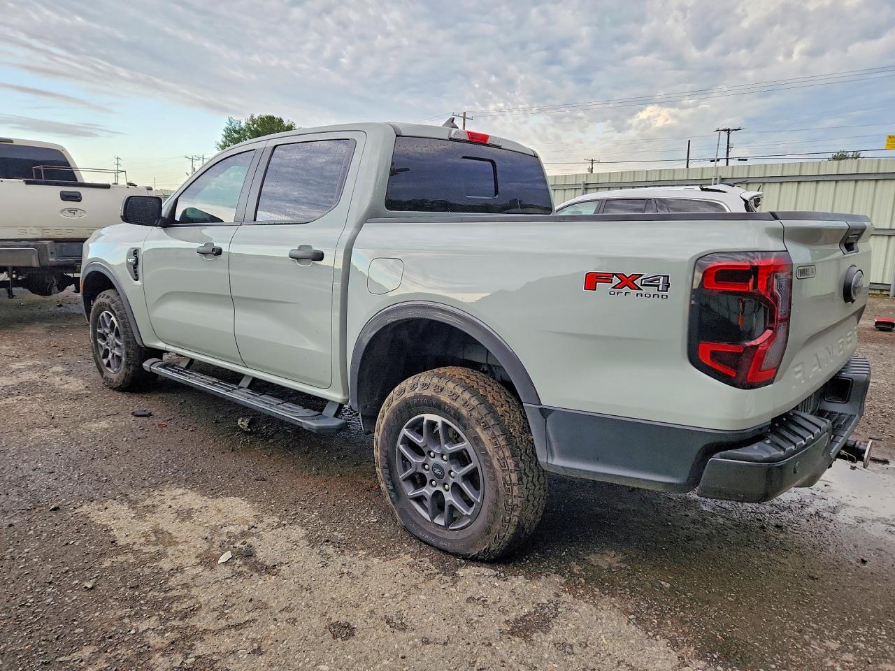 2024 Ford Ranger Xlt Gray vin: 1FTER4HPXRLE62338