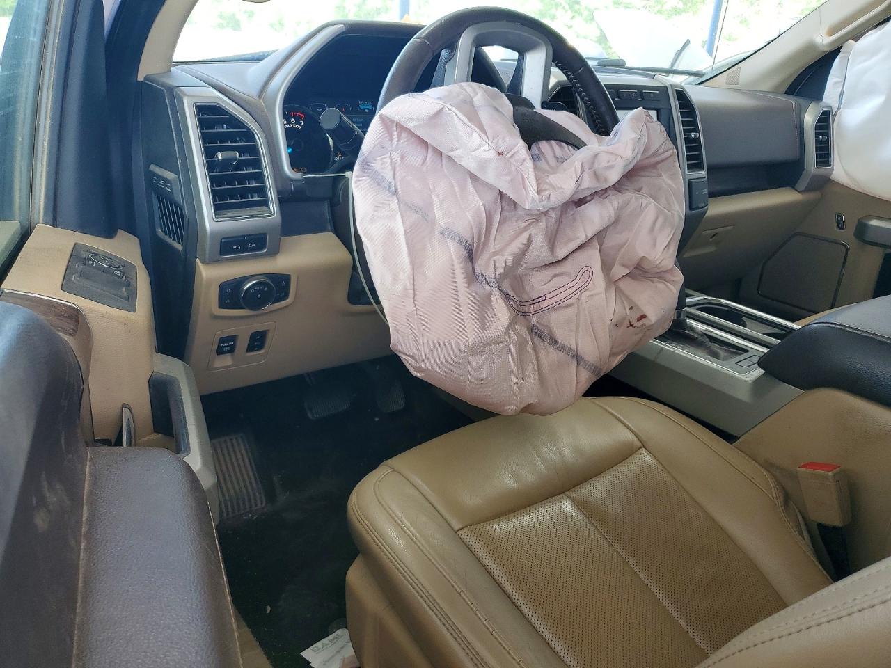 2019 Ford F150 Supercrew White vin: 1FTEW1C45KFD42102