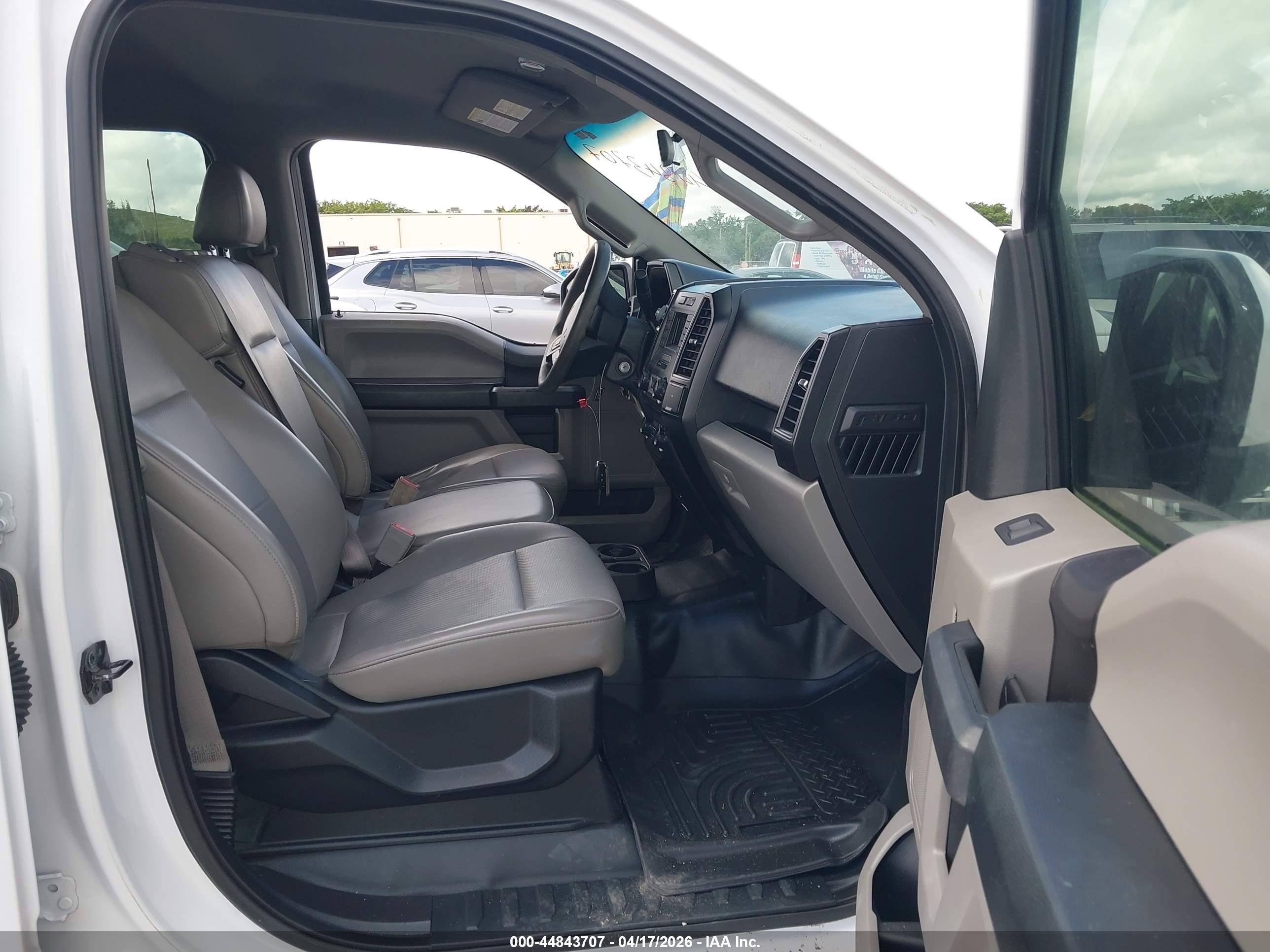 2018 Ford F-150 Xl White vin: 1FTEW1C51JKE03220