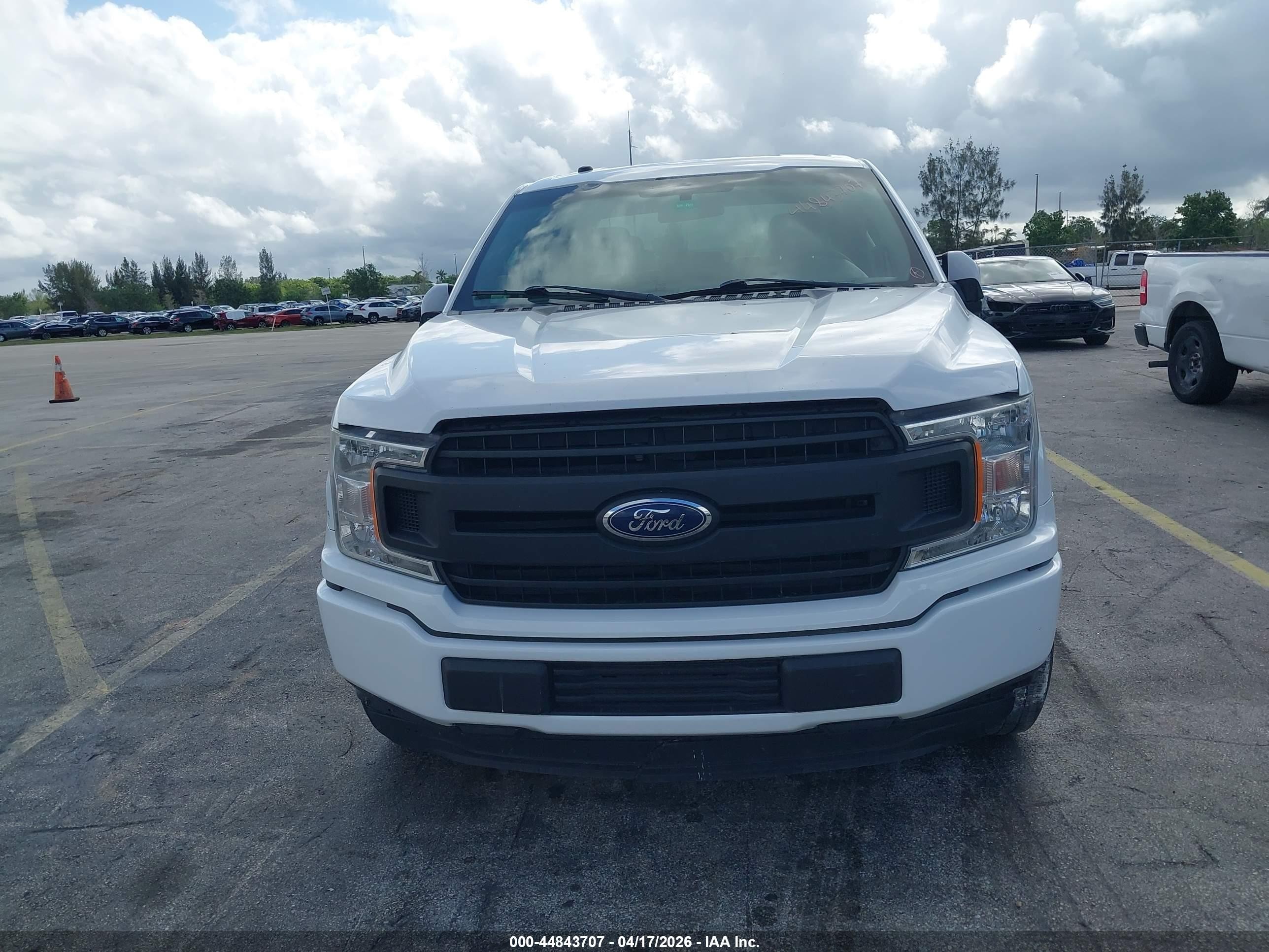 2018 Ford F-150 Xl White vin: 1FTEW1C51JKE03220