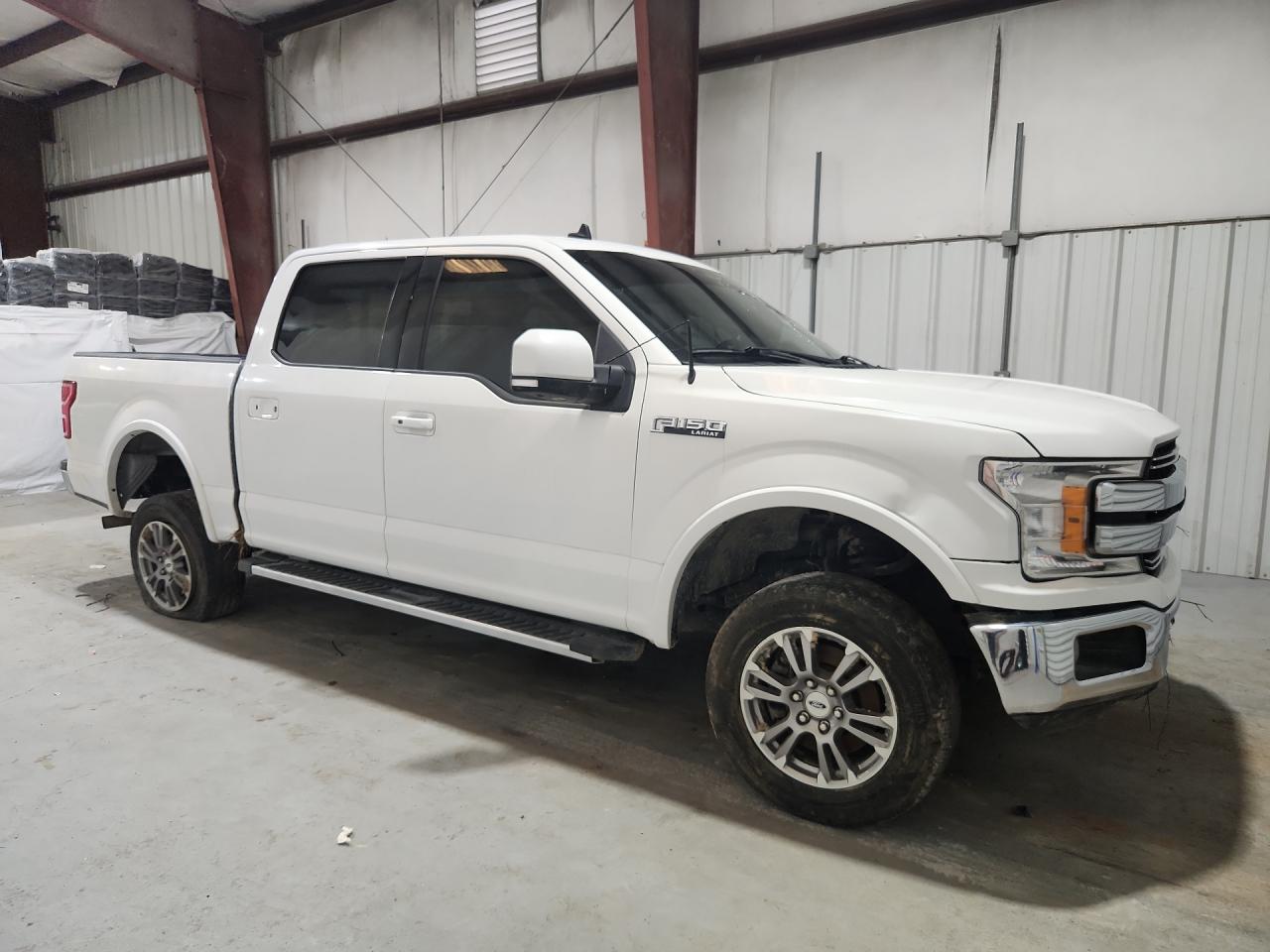 2019 Ford F150 Supercrew White vin: 1FTEW1C52KFD09213 Damage: Right Rear Door Handle, Missing, Replacement Required