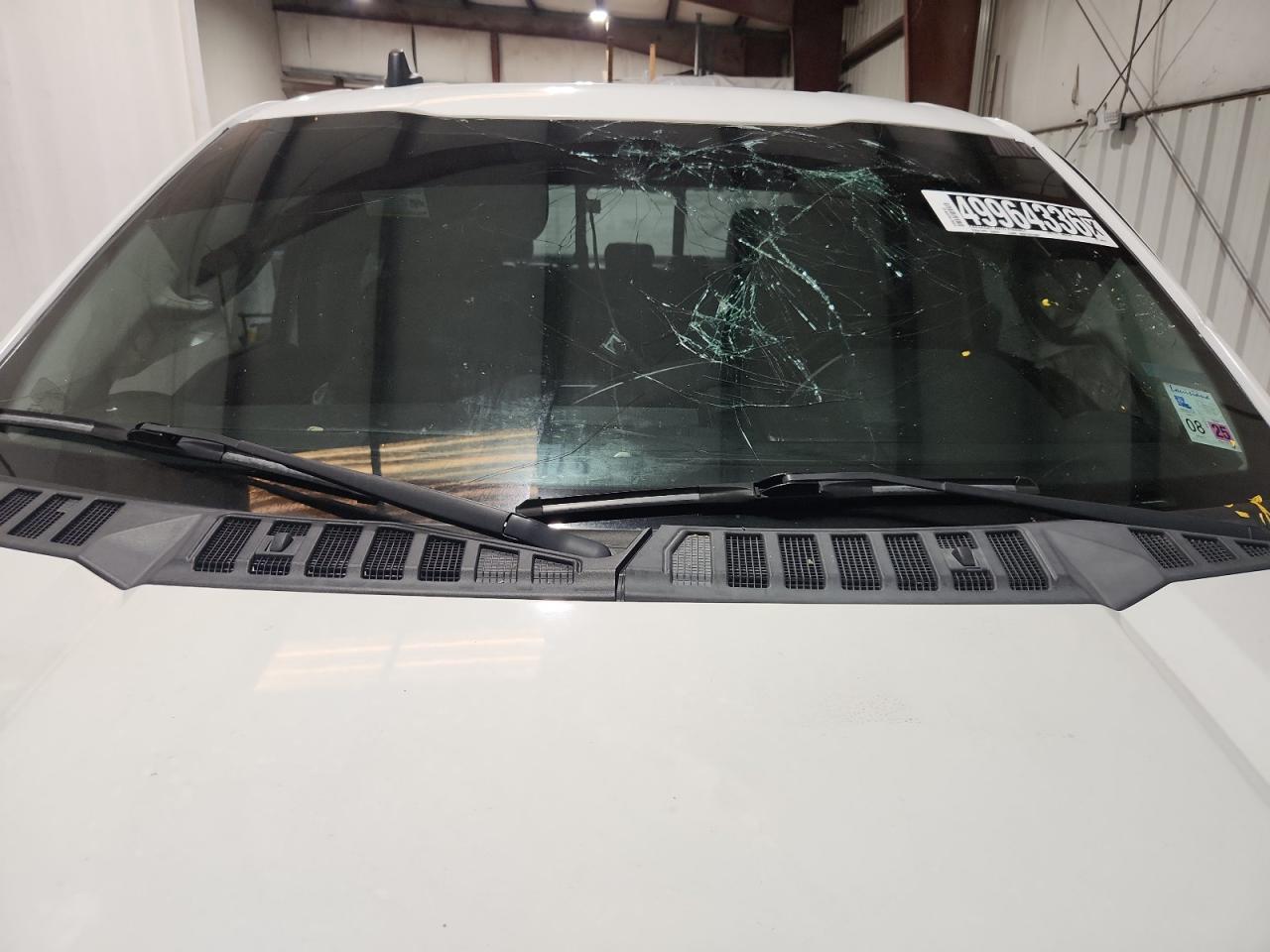 2019 Ford F150 Supercrew White vin: 1FTEW1C52KFD09213 Damage: Windshield, Broken, Replacement Required