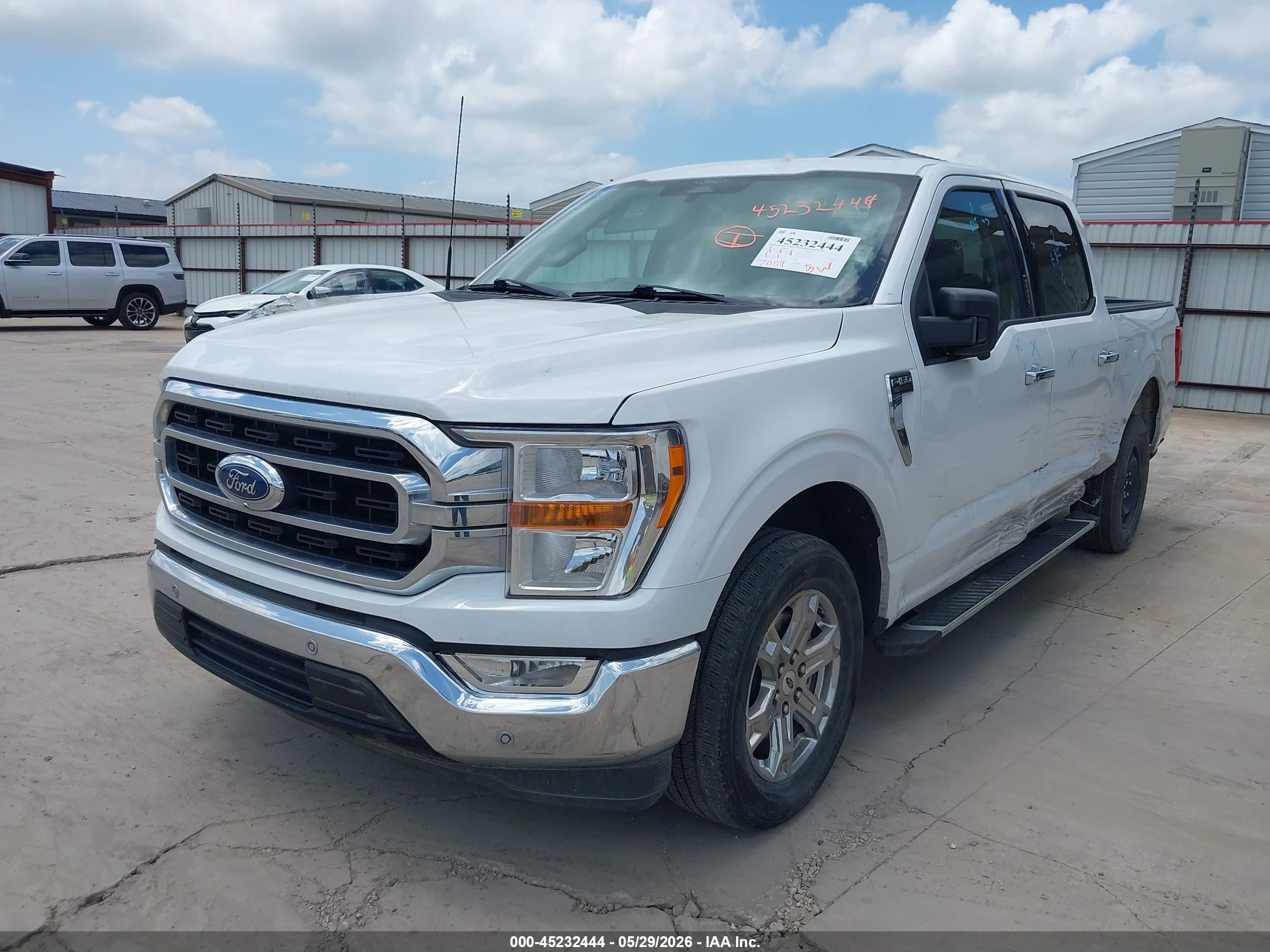 2022 Ford F-150 Xlt Белый vin: 1FTEW1C58NKE19016
