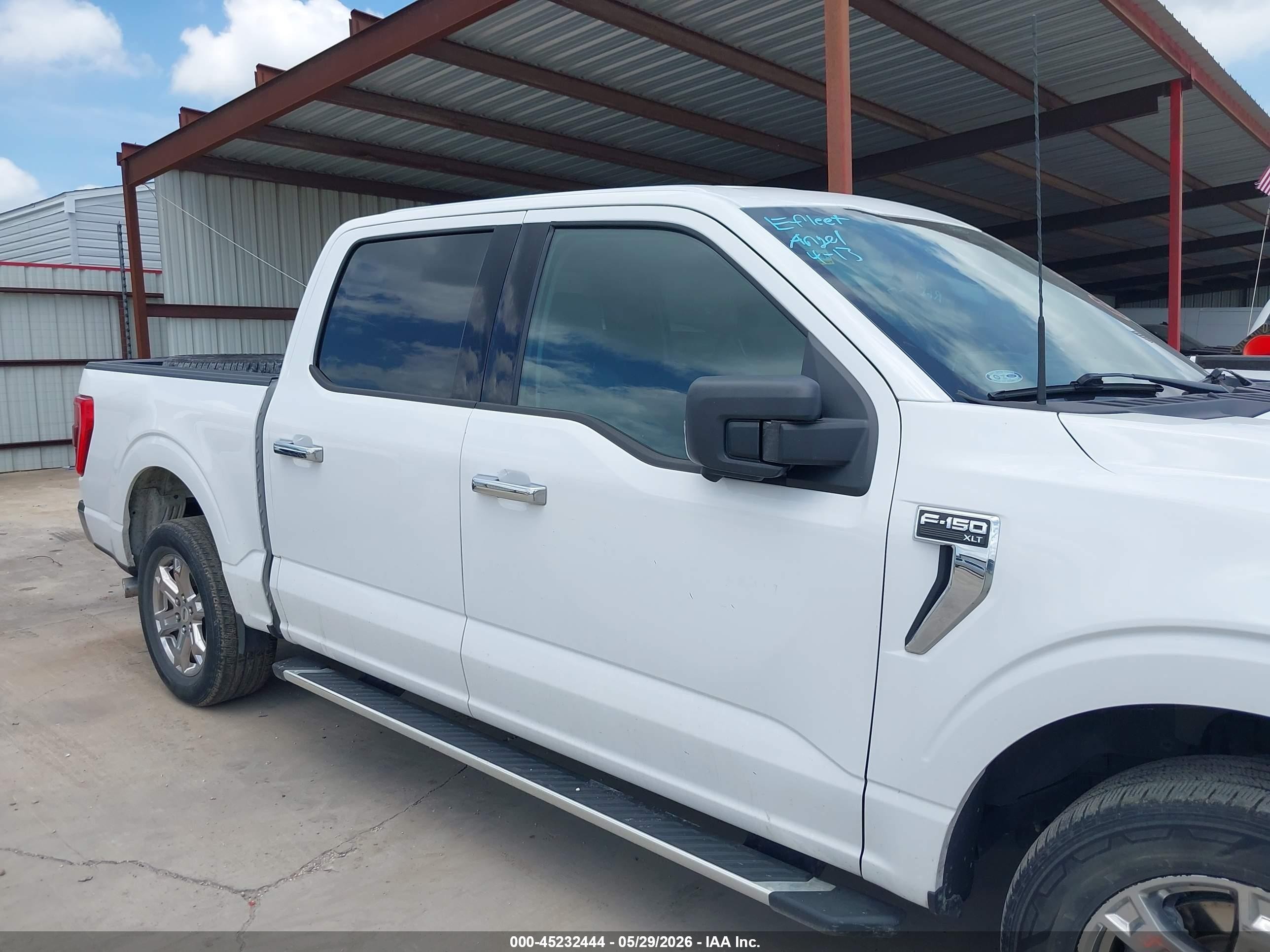 2022 Ford F-150 Xlt Белый vin: 1FTEW1C58NKE19016
