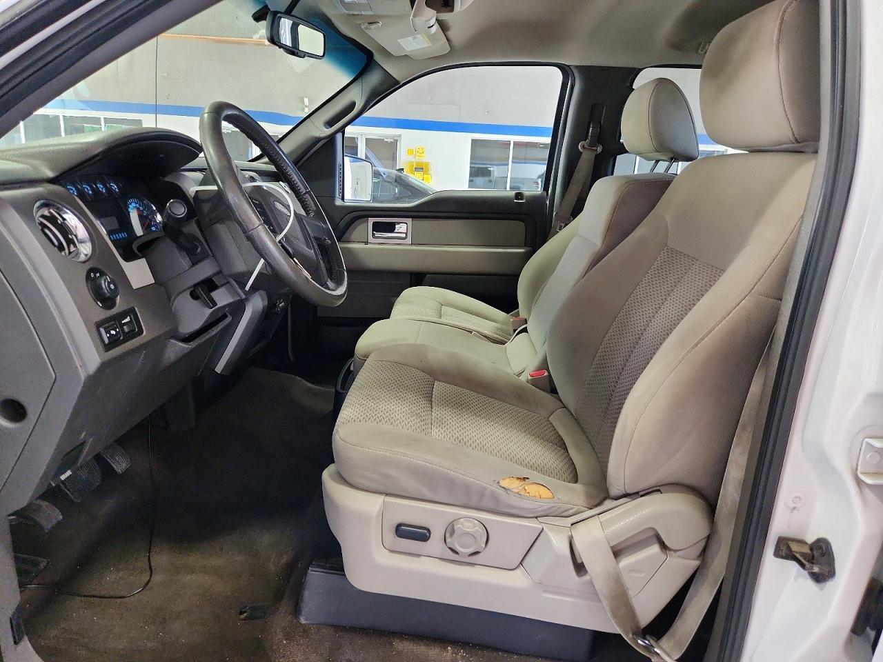 2010 Ford F150 Supercrew White vin: 1FTEW1C80AFA98537