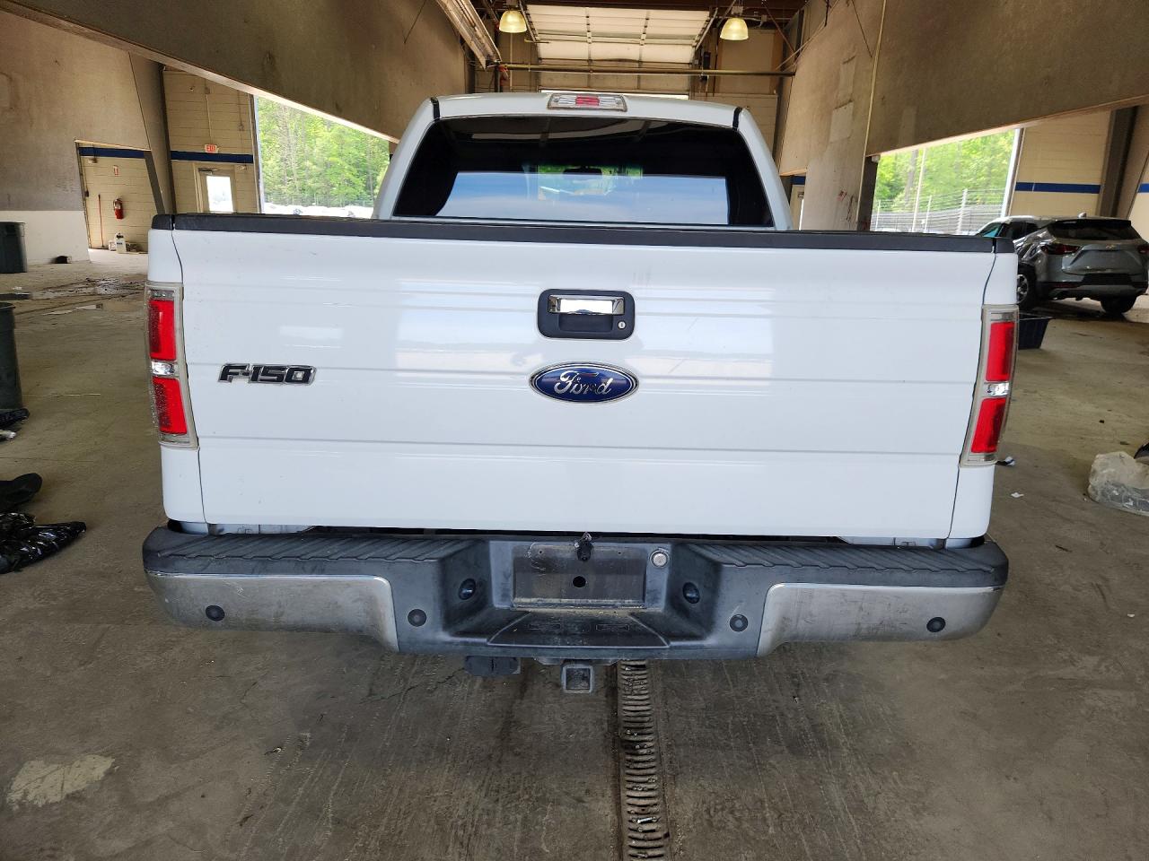 2010 Ford F150 Supercrew White vin: 1FTEW1C80AFA98537