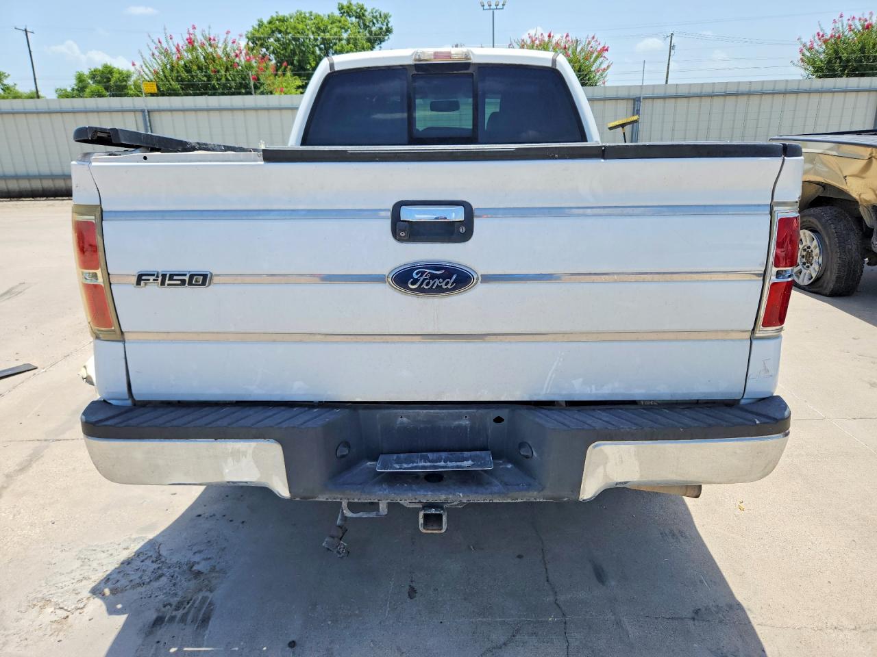 2010 Ford F150 Supercrew White vin: 1FTEW1C81AFD42941