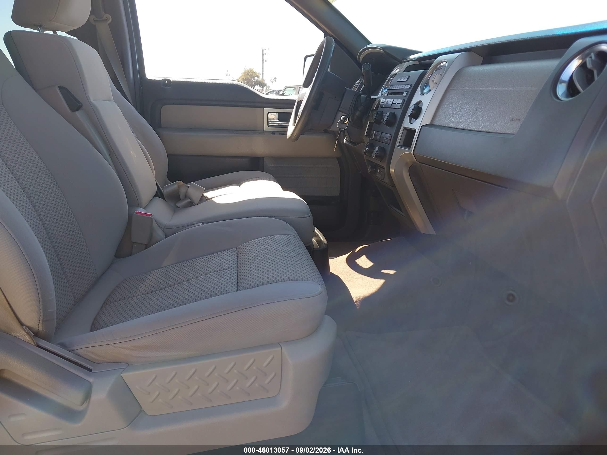 2010 Ford F-150   Черный vin: 1FTEW1C81AFD73557