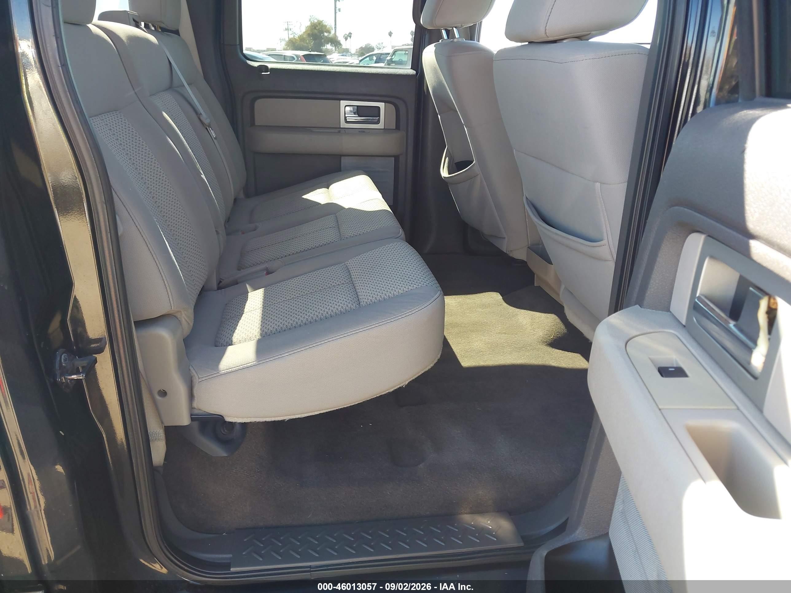 2010 Ford F-150   Черный vin: 1FTEW1C81AFD73557